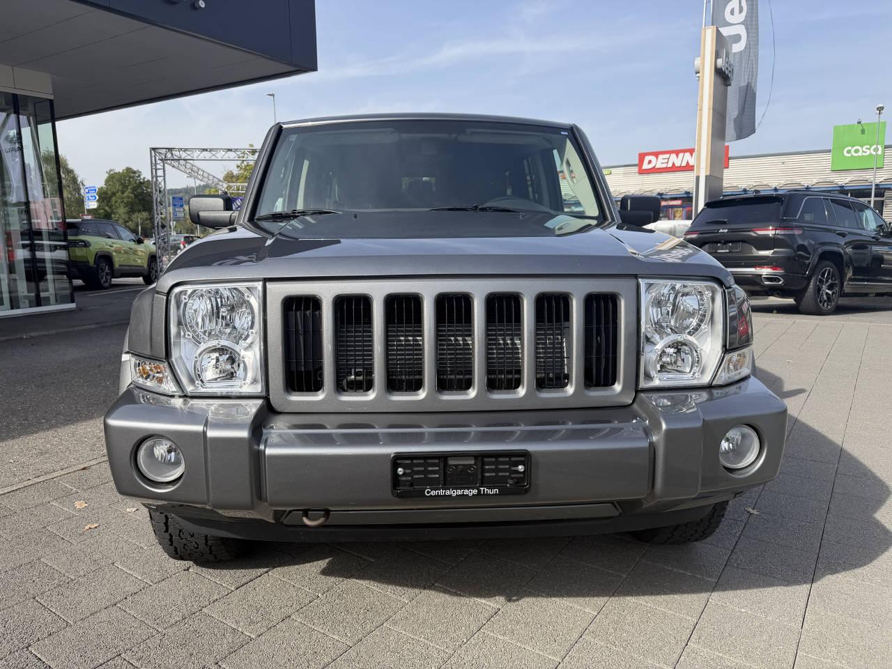 JEEP Commander 4.7 V8-image-1
