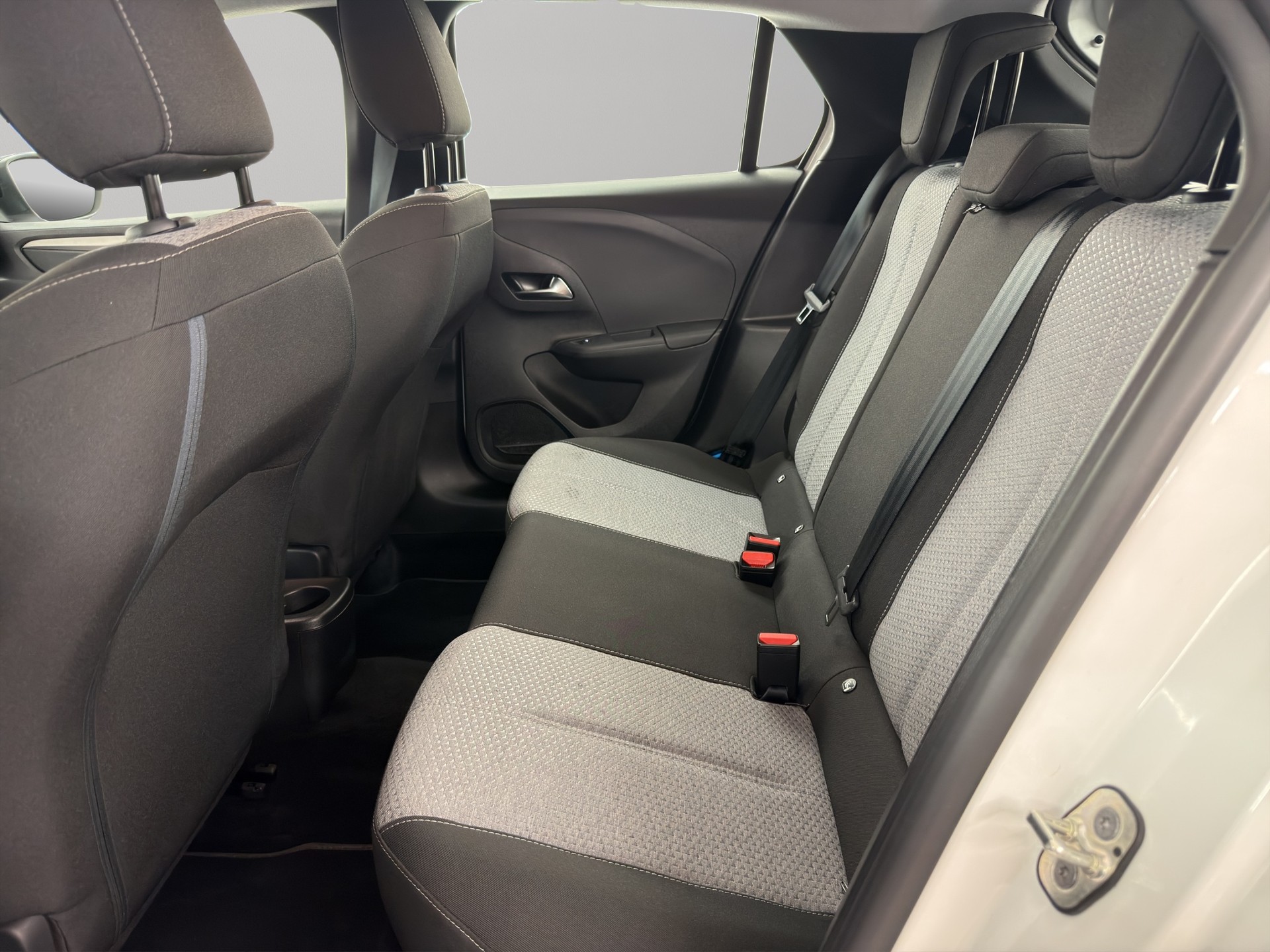 OPEL Corsa 1.2 T Hybrid Edition-image-8