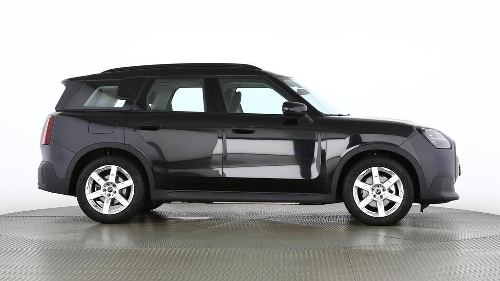 MINI Countryman E-showroom-element-2