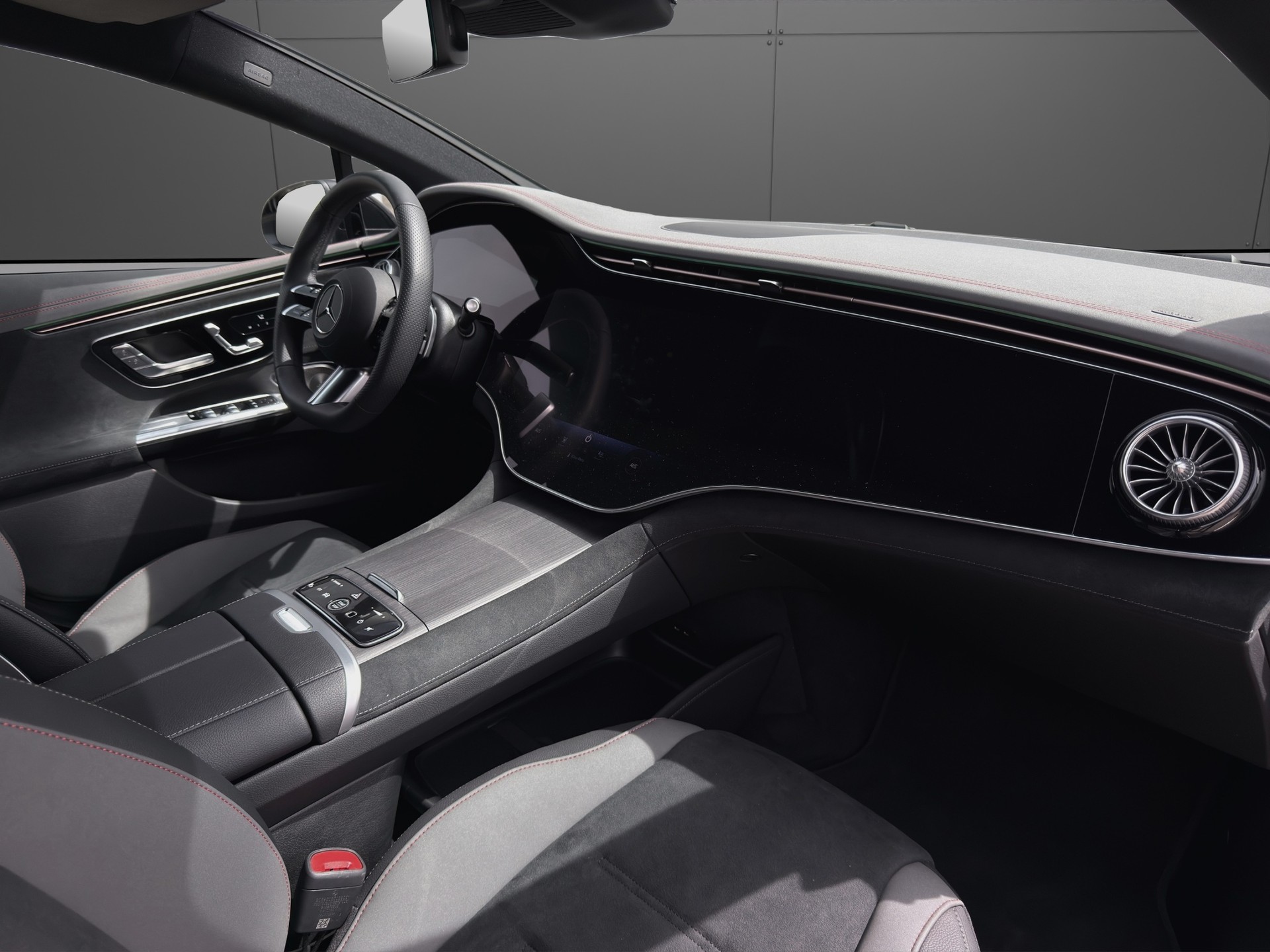 MERCEDES-BENZ EQE 350 4 Matic Executive Edition AMG Line-image-13