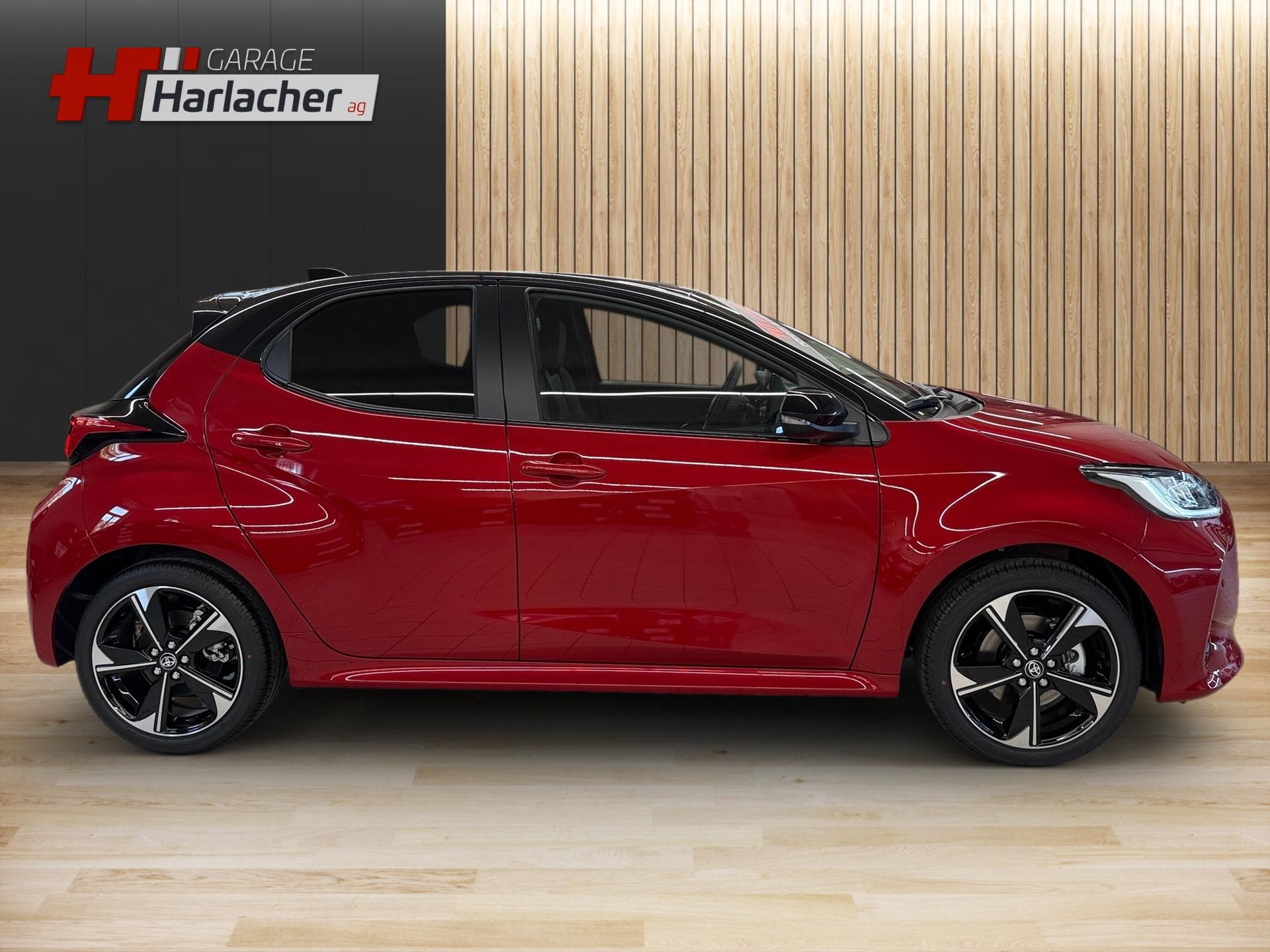 TOYOTA Yaris 1.5 Premium e-CVT-image-3