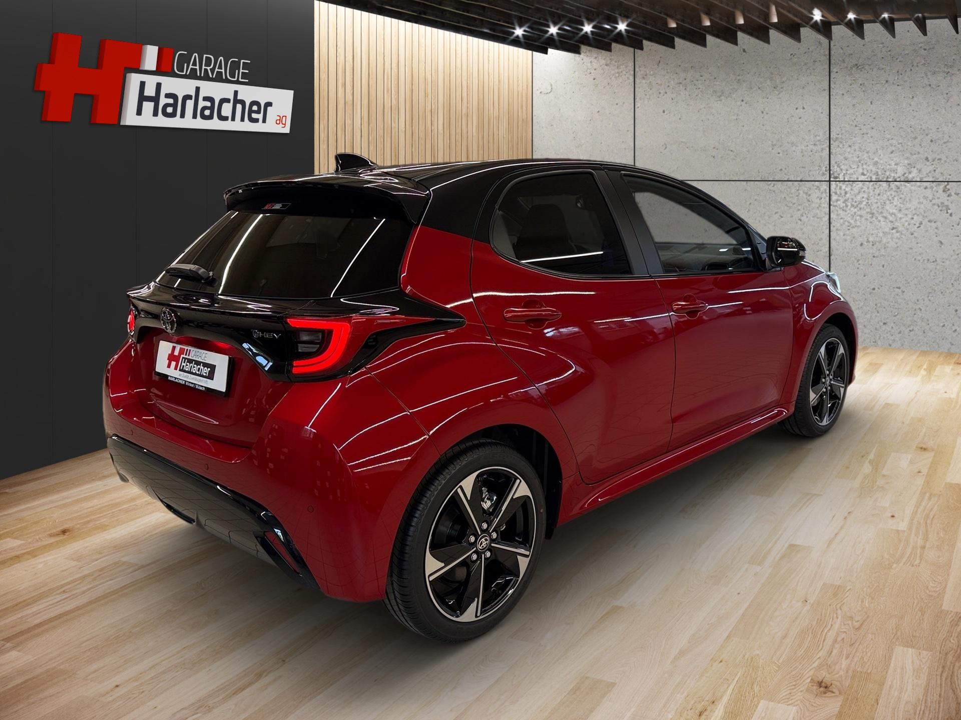 TOYOTA Yaris 1.5 Premium e-CVT-image-4