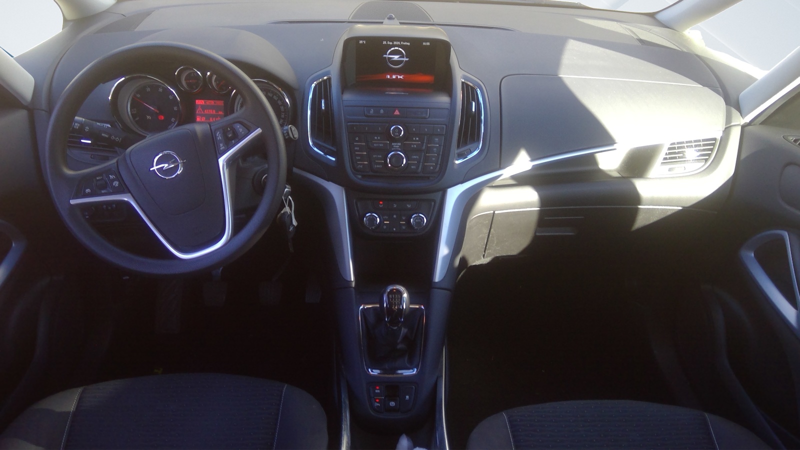 OPEL Zafira Tourer 1.6 CDTi Cosmo-showroom-element-3
