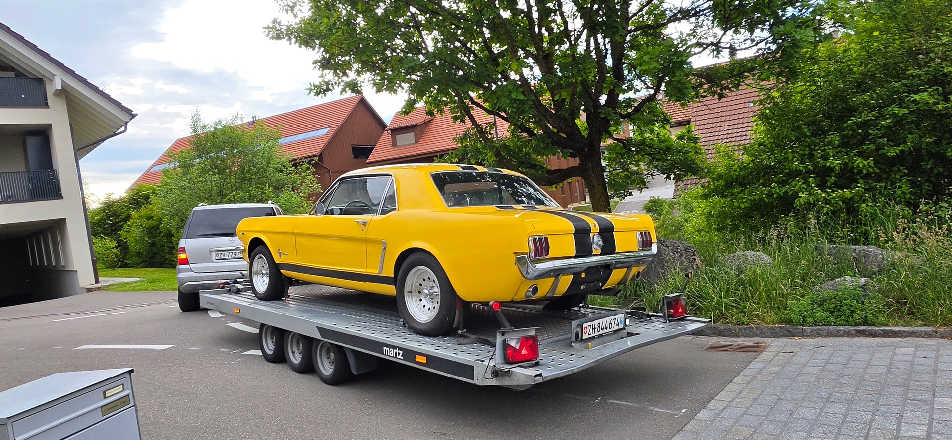 FORD MUSTANG 4.7-image-1