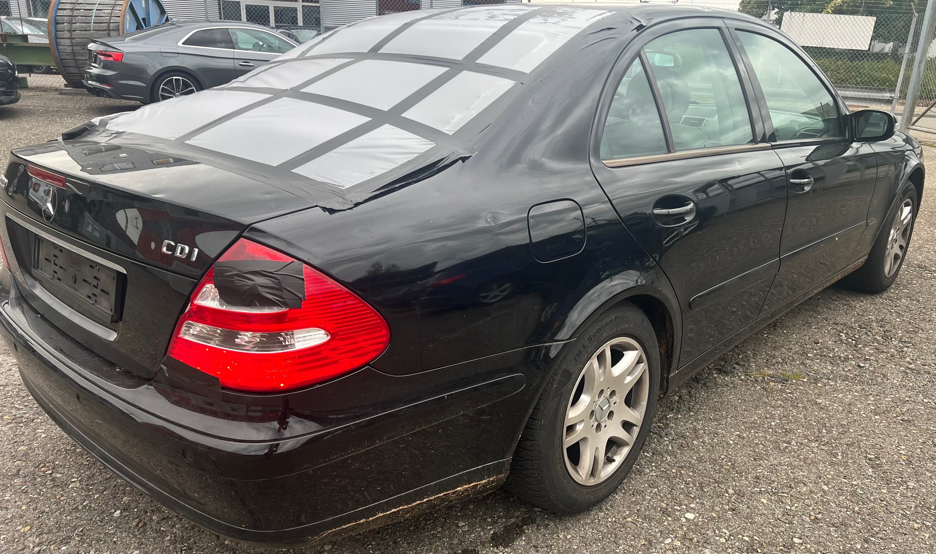 MERCEDES-BENZ E 220 CDI Classic Automatik-image-3