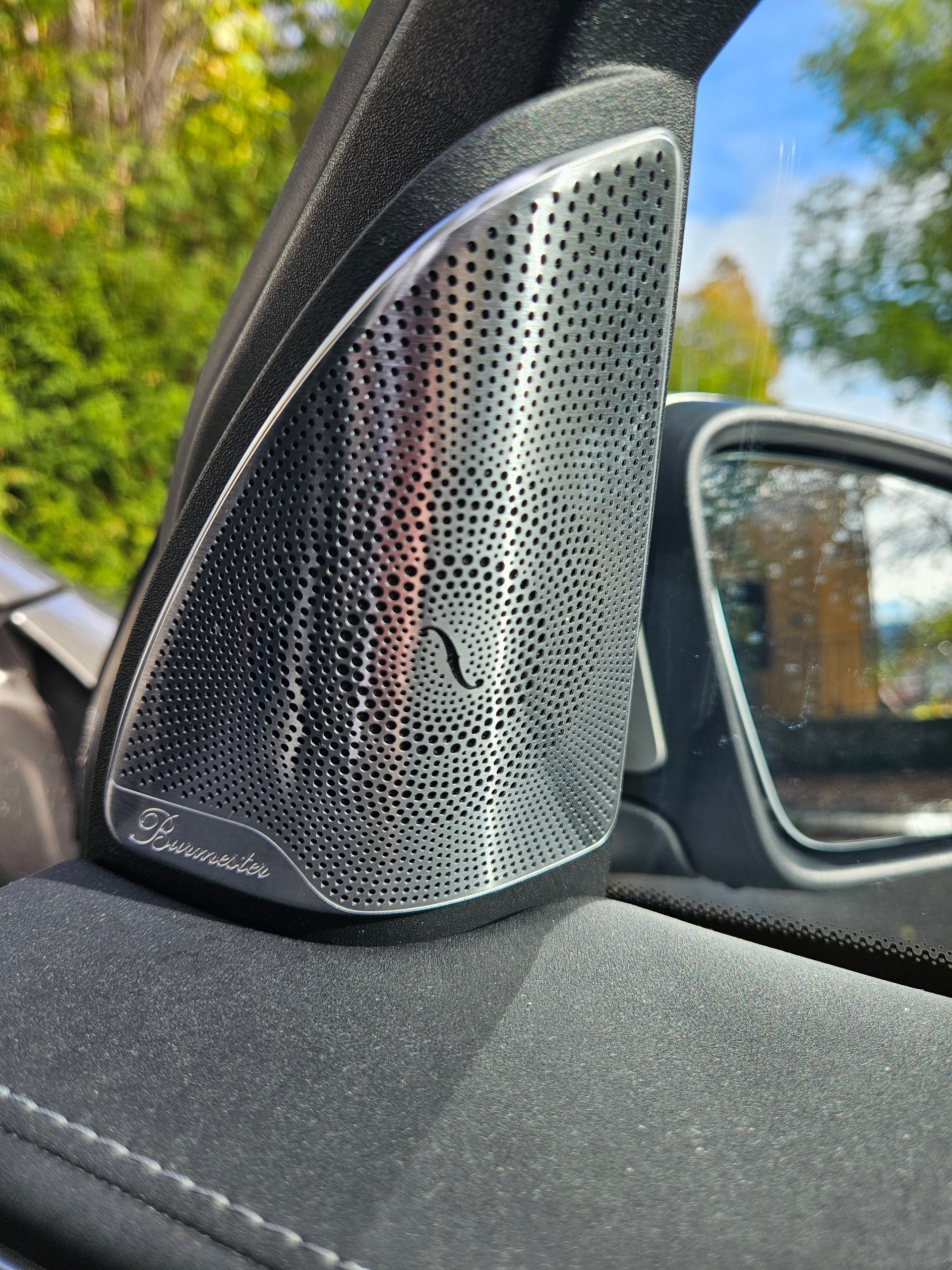 MERCEDES-BENZ EQC 400 AMG Line, Parfait état! services Mercedes, garantie 12 mois, couleur rare "Champagne", Crochet, vitrage acoustique-image-11