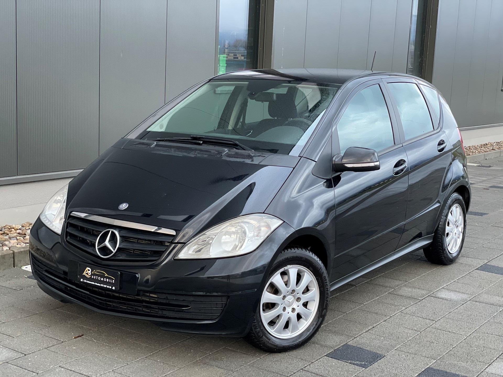 MERCEDES-BENZ A 180 CDI Avantgarde Autotronic-image-1