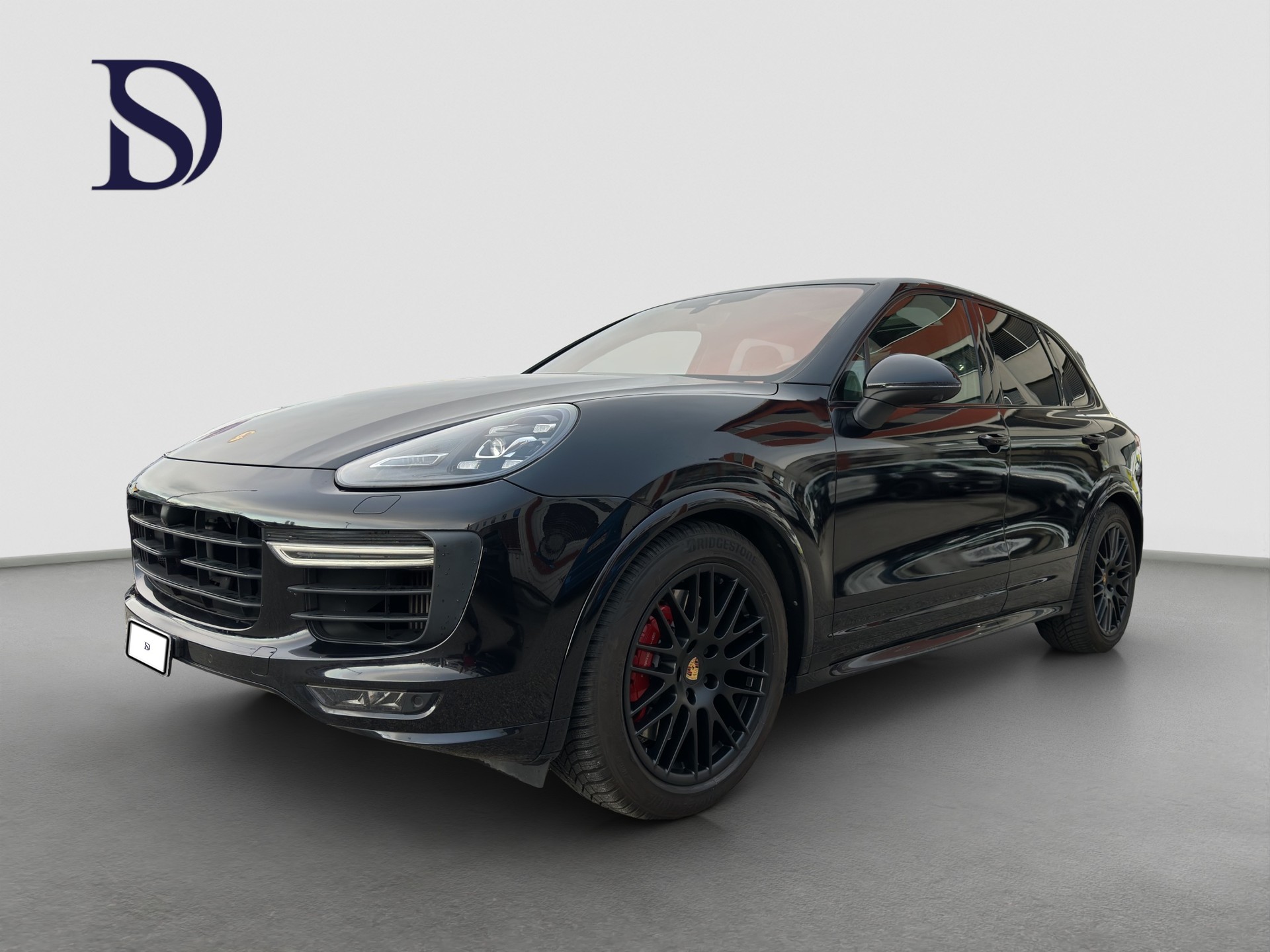 PORSCHE Cayenne GTS-showroom-element-2