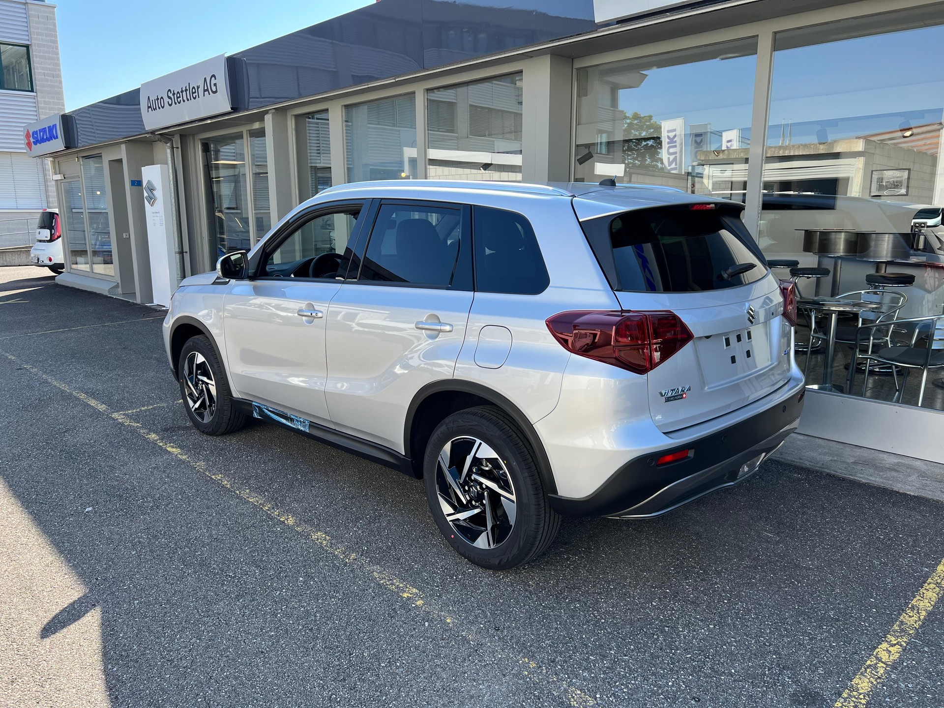 SUZUKI Vitara 1.4 T Compact Top Hybrid 4x4-showroom-element-2