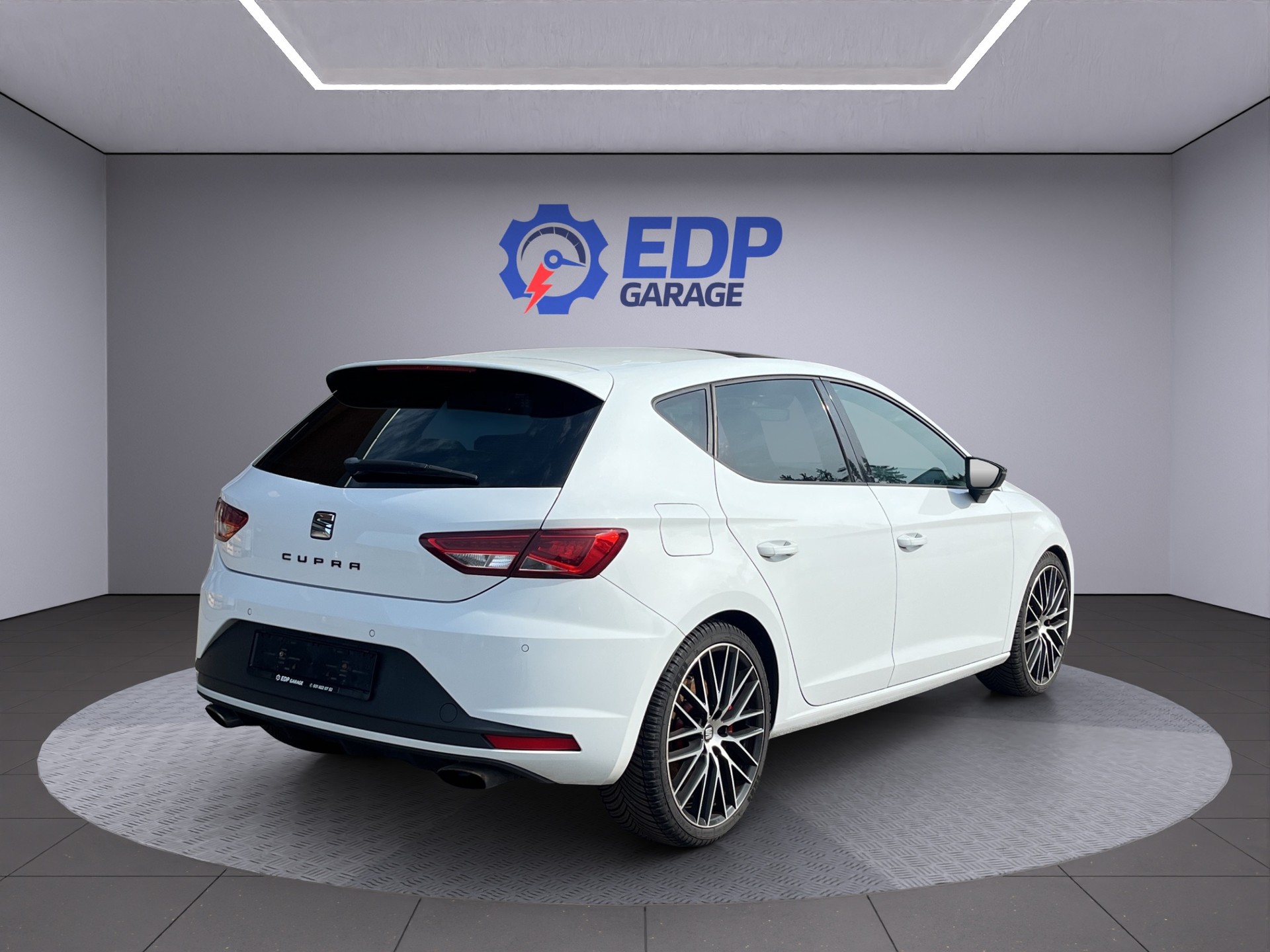 SEAT Leon 2.0 TSI Cupra 290 DSG-image-5