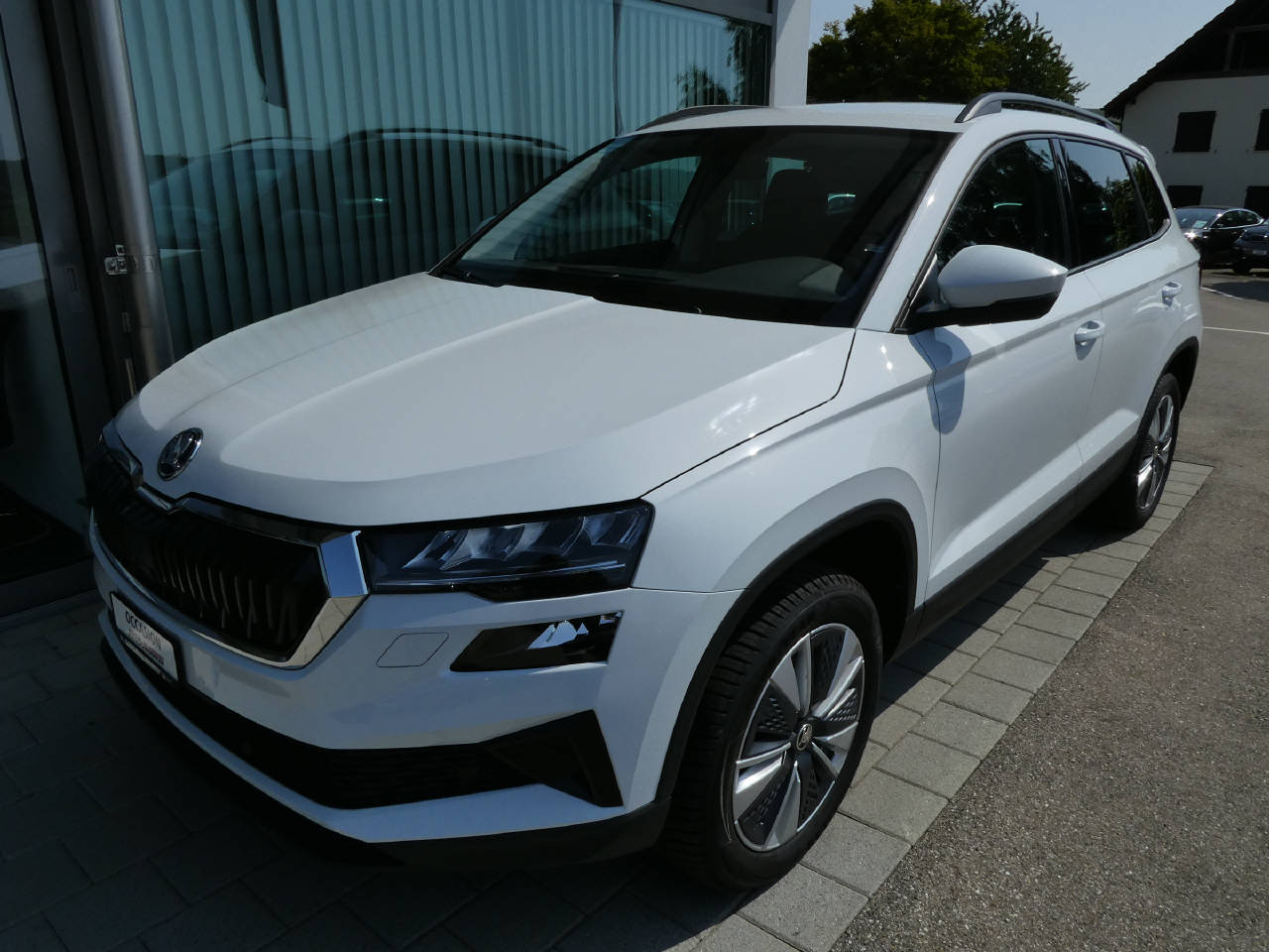 SKODA Karoq 1.5 TSI Style DSG-showroom-element-1