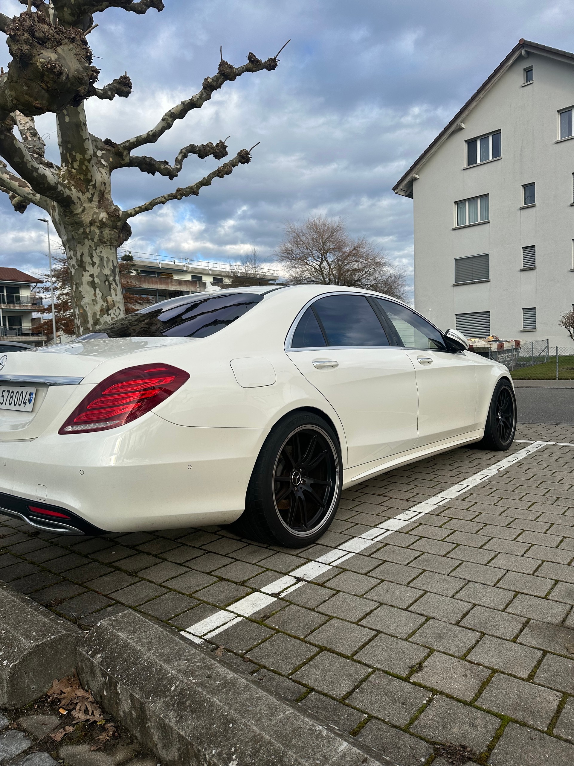 MERCEDES-BENZ S 350 BlueTEC 4Matic 7G-Tronic-image-2