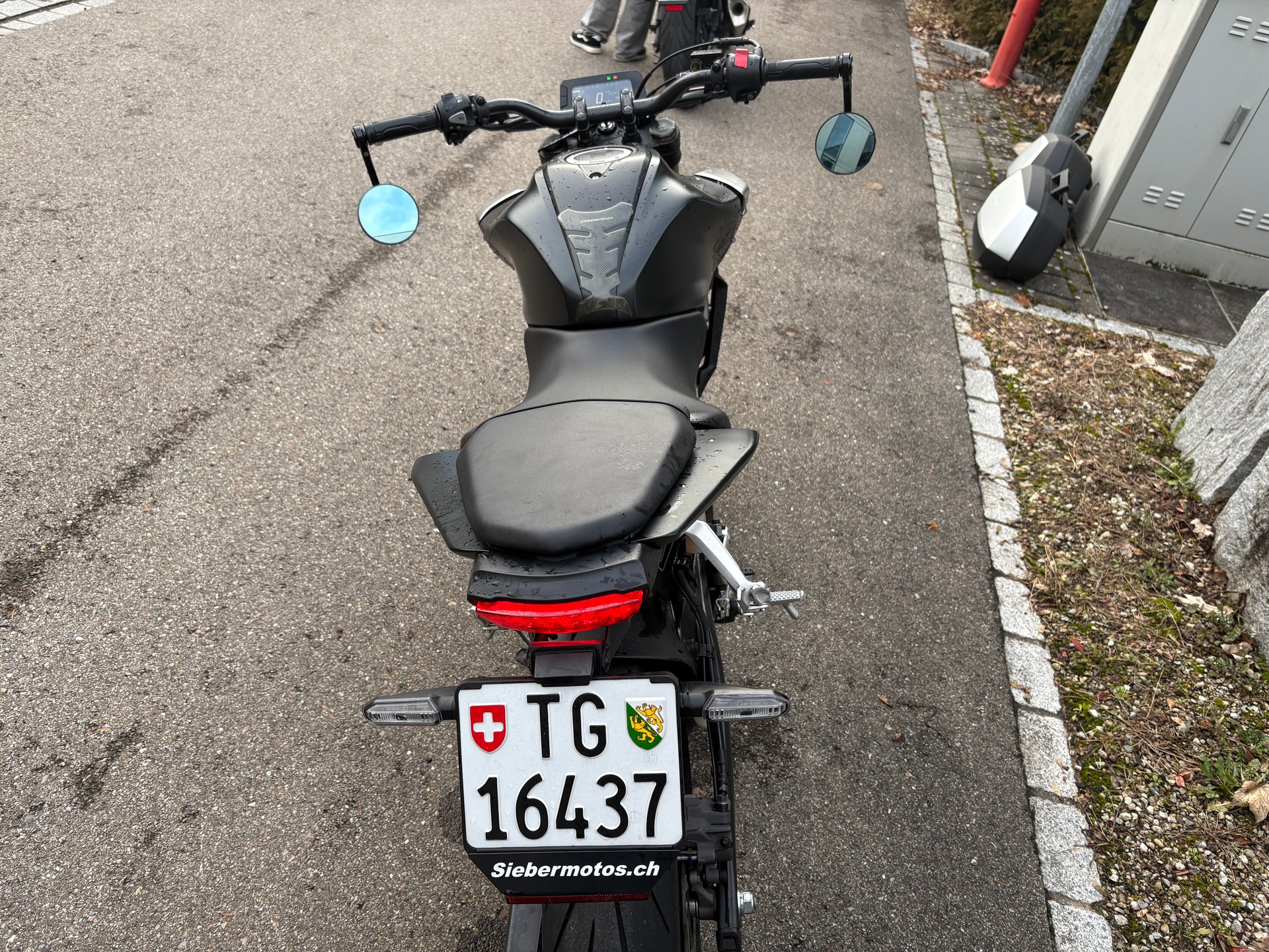 HONDA CB 125 R-image-9