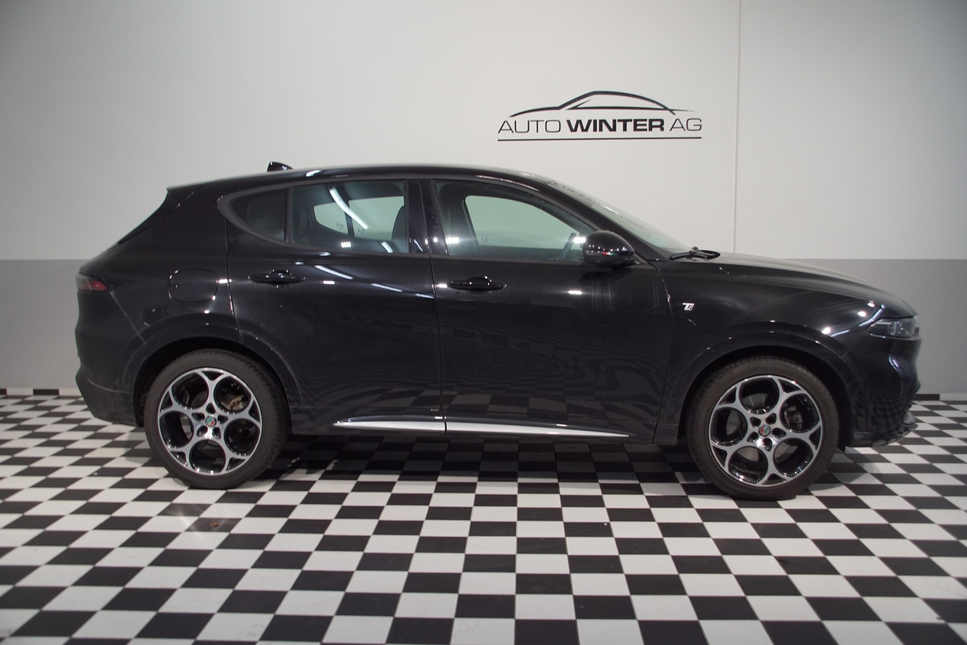 ALFA ROMEO Tonale 1.5 48V Hybrid Ti Edition **swiss**-showroom-element-3