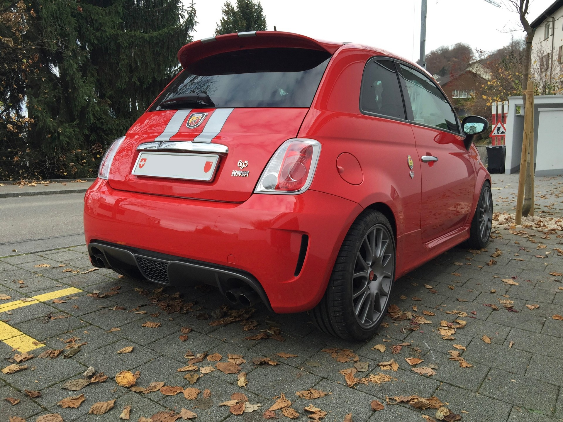 FIAT 695 ABARTH TRIBUTO FERRARI Nr. 0198/1199-image-2