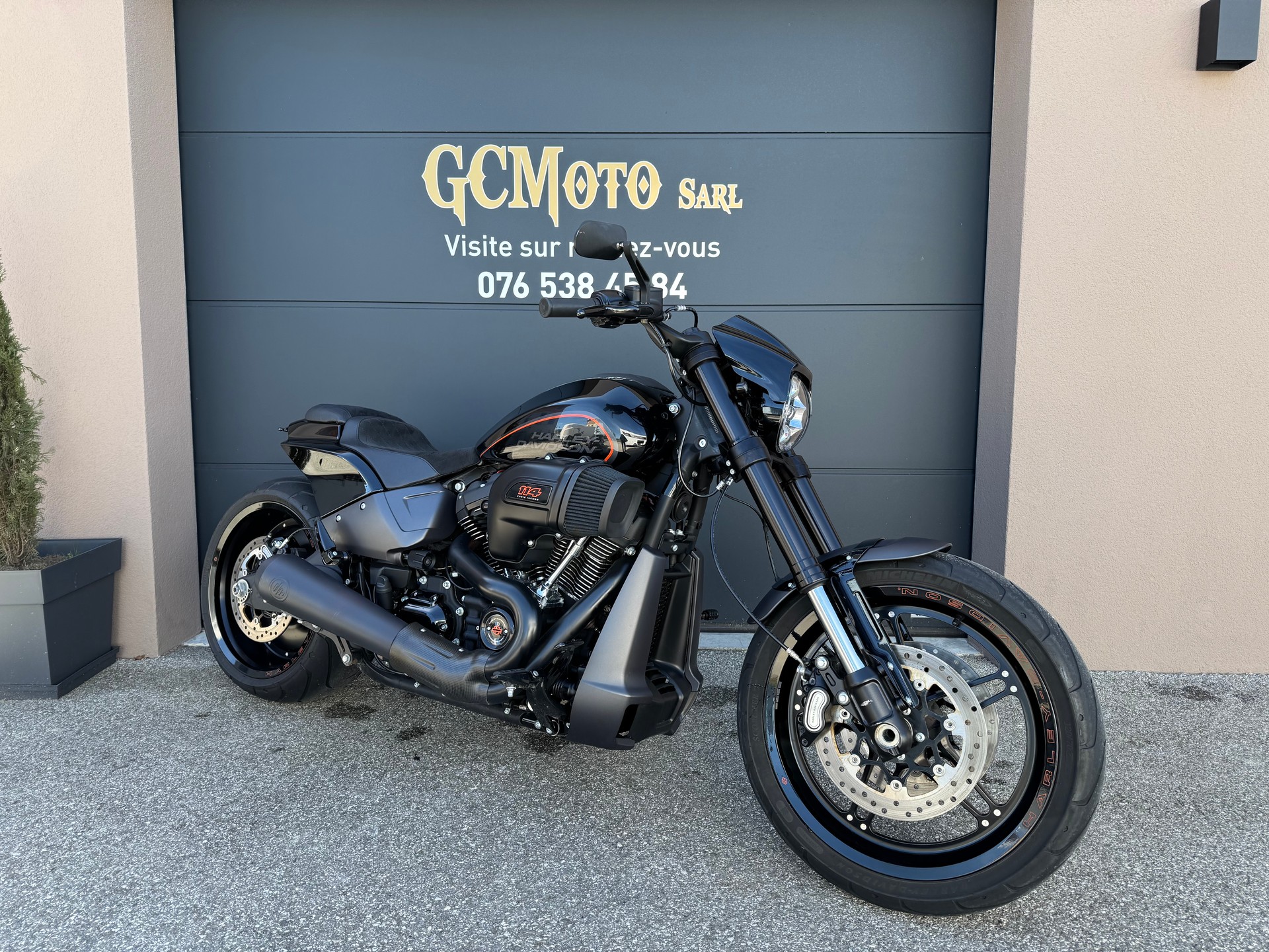 HARLEY-DAVIDSON FXDRS 114 ABS-image-1