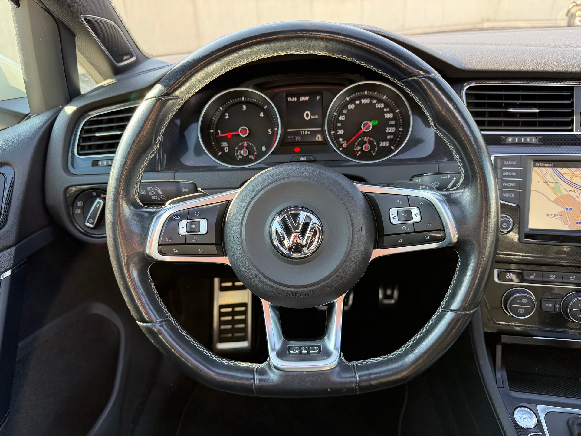 VW Golf 2.0 TDI GTD DSG-image-27