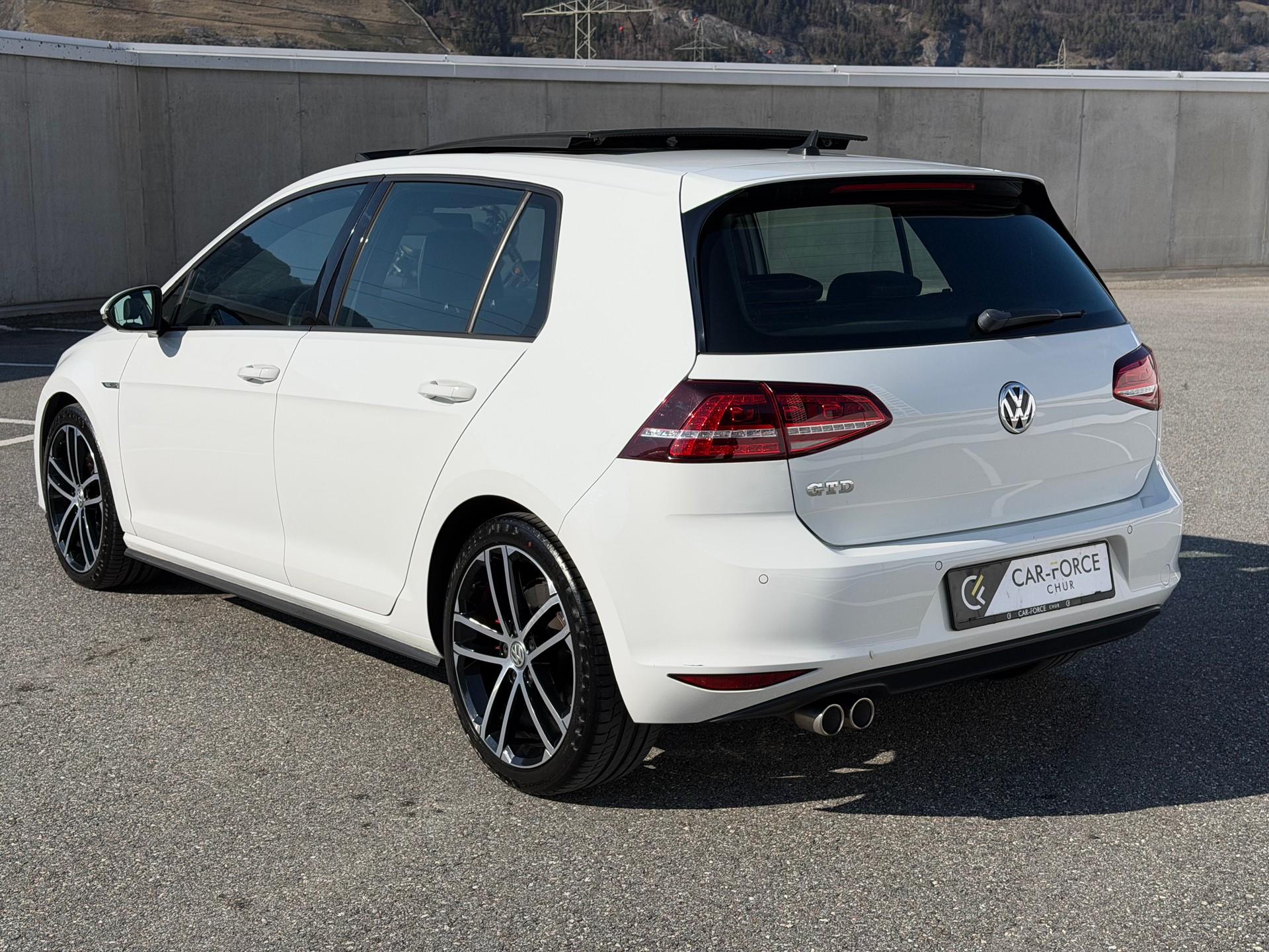 VW Golf 2.0 TDI GTD DSG-showroom-element-3