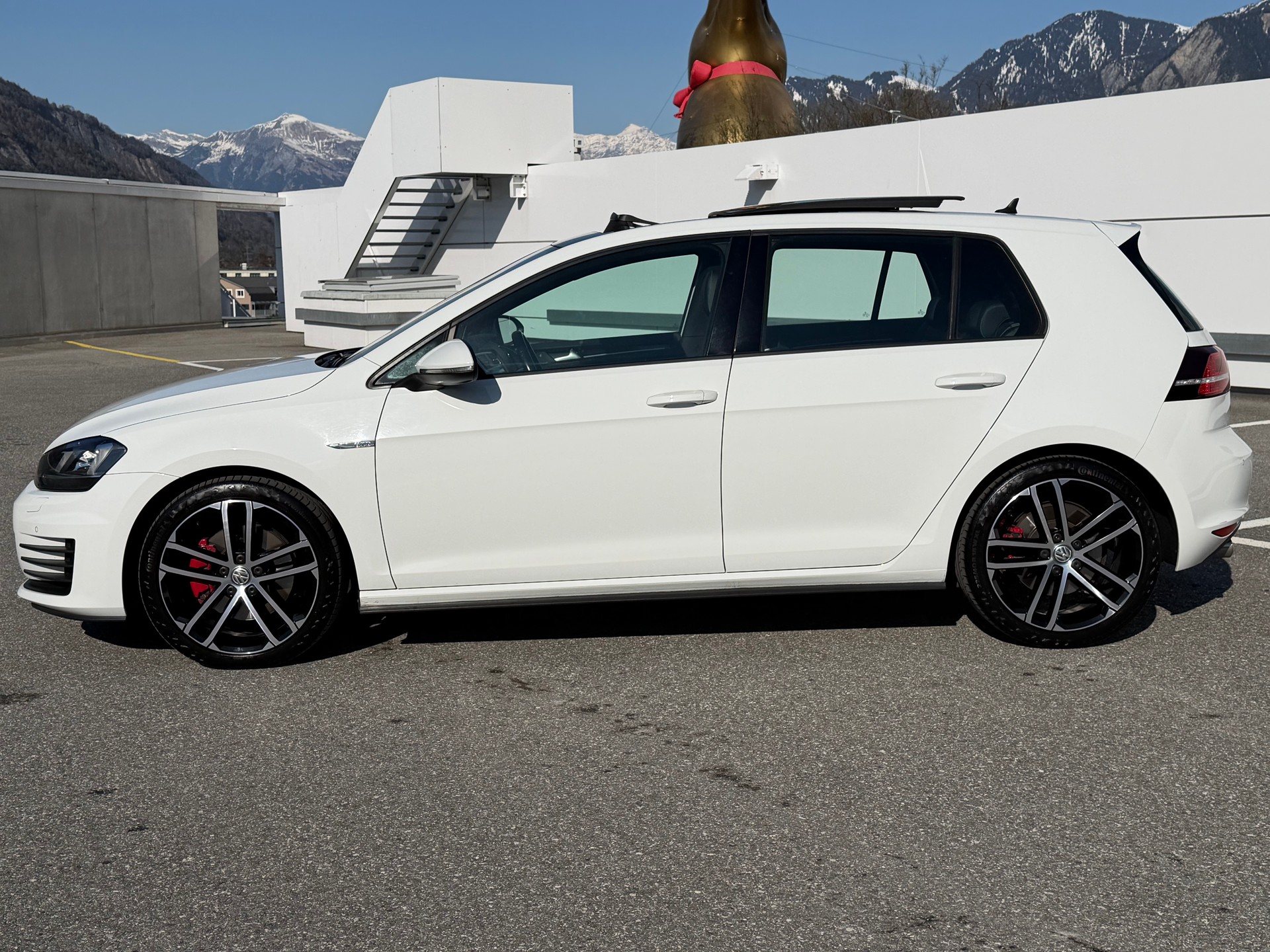 VW Golf 2.0 TDI GTD DSG-showroom-element-2