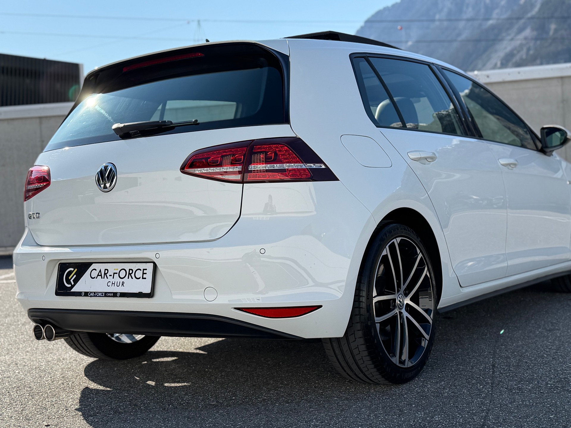 VW Golf 2.0 TDI GTD DSG-image-11