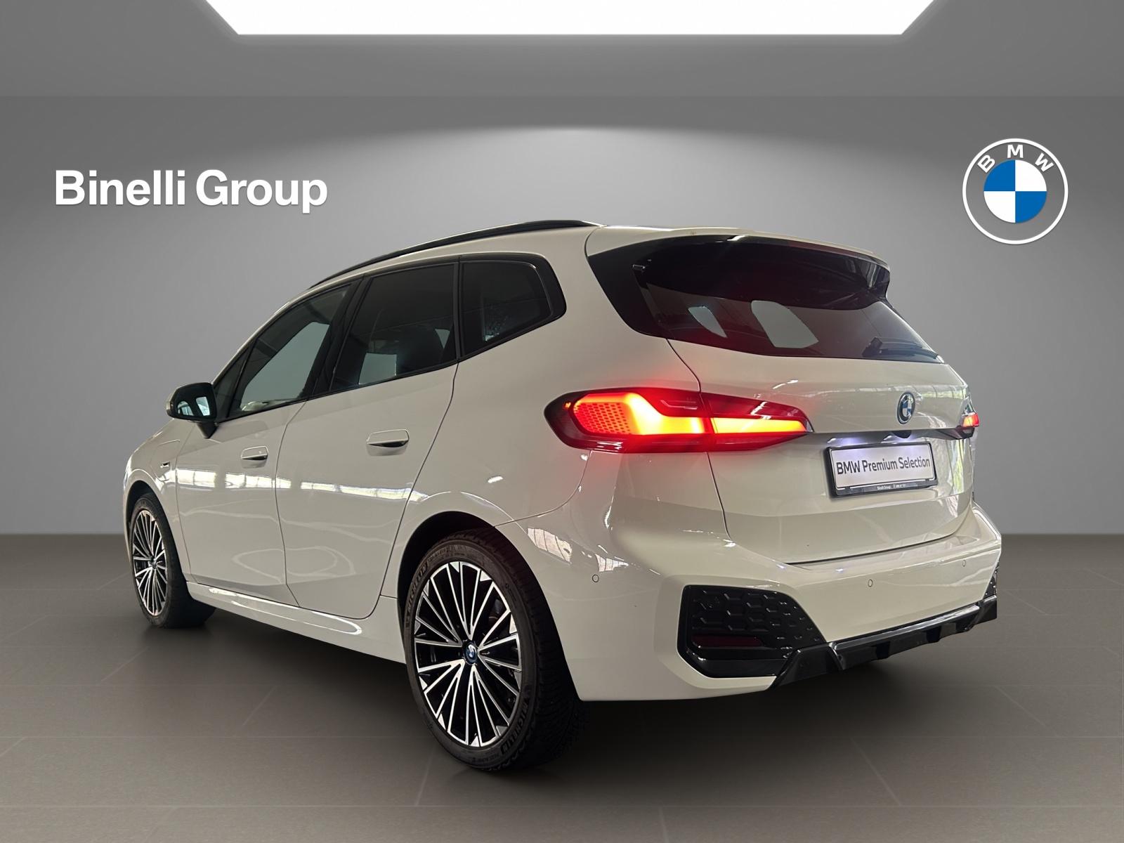 BMW 230e xDrive paddles Active Tourer-showroom-element-2