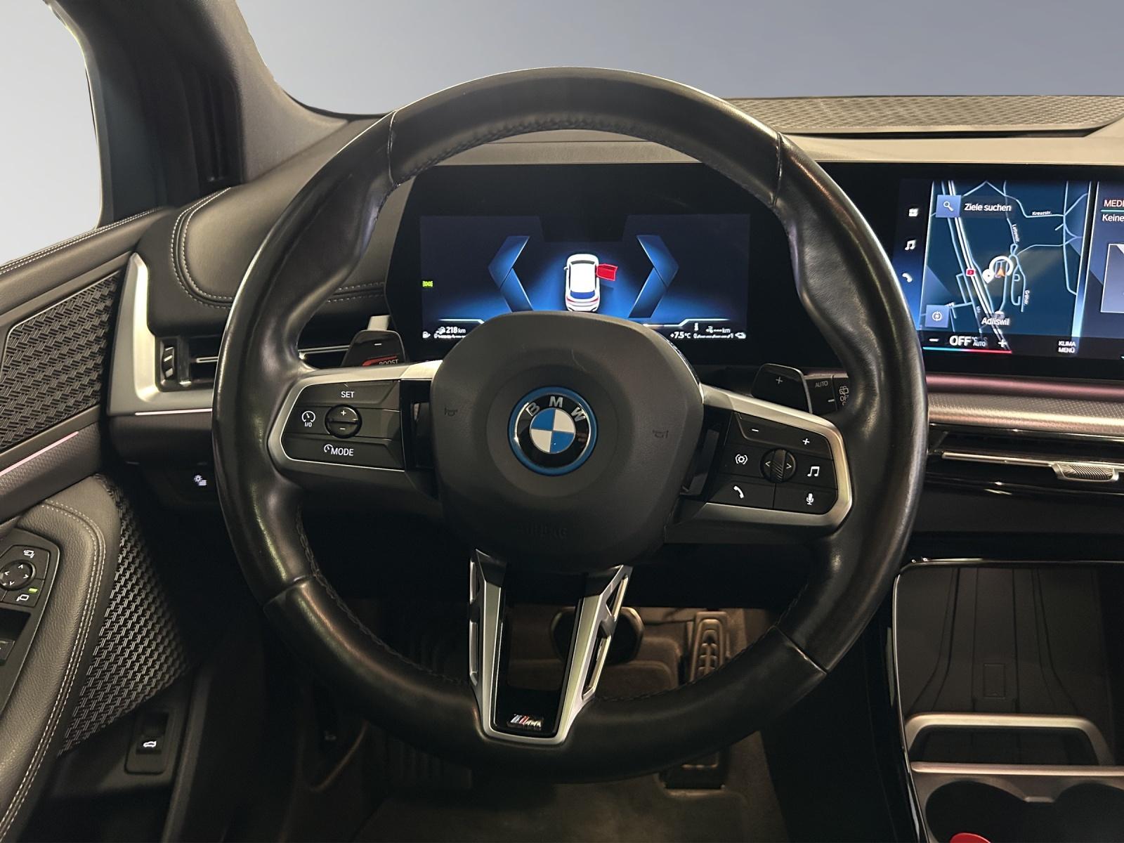 BMW 230e xDrive paddles Active Tourer-image-15