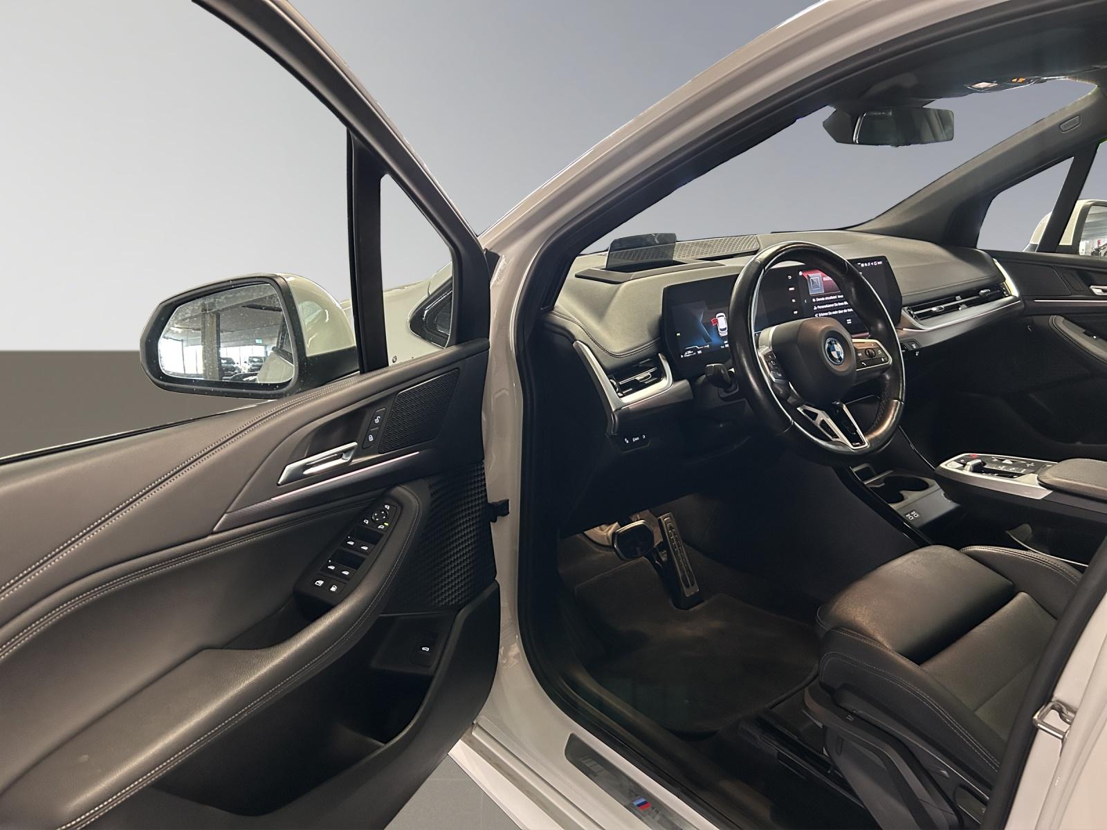 BMW 230e xDrive paddles Active Tourer-image-11