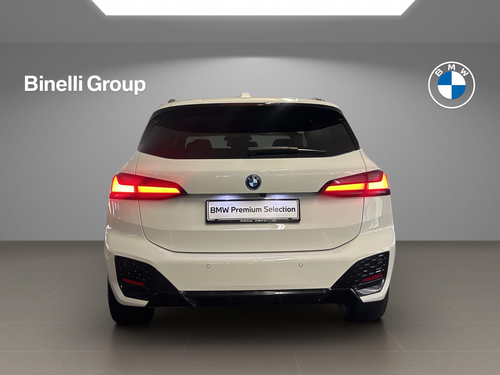 BMW 230e xDrive paddles Active Tourer-showroom-element-3