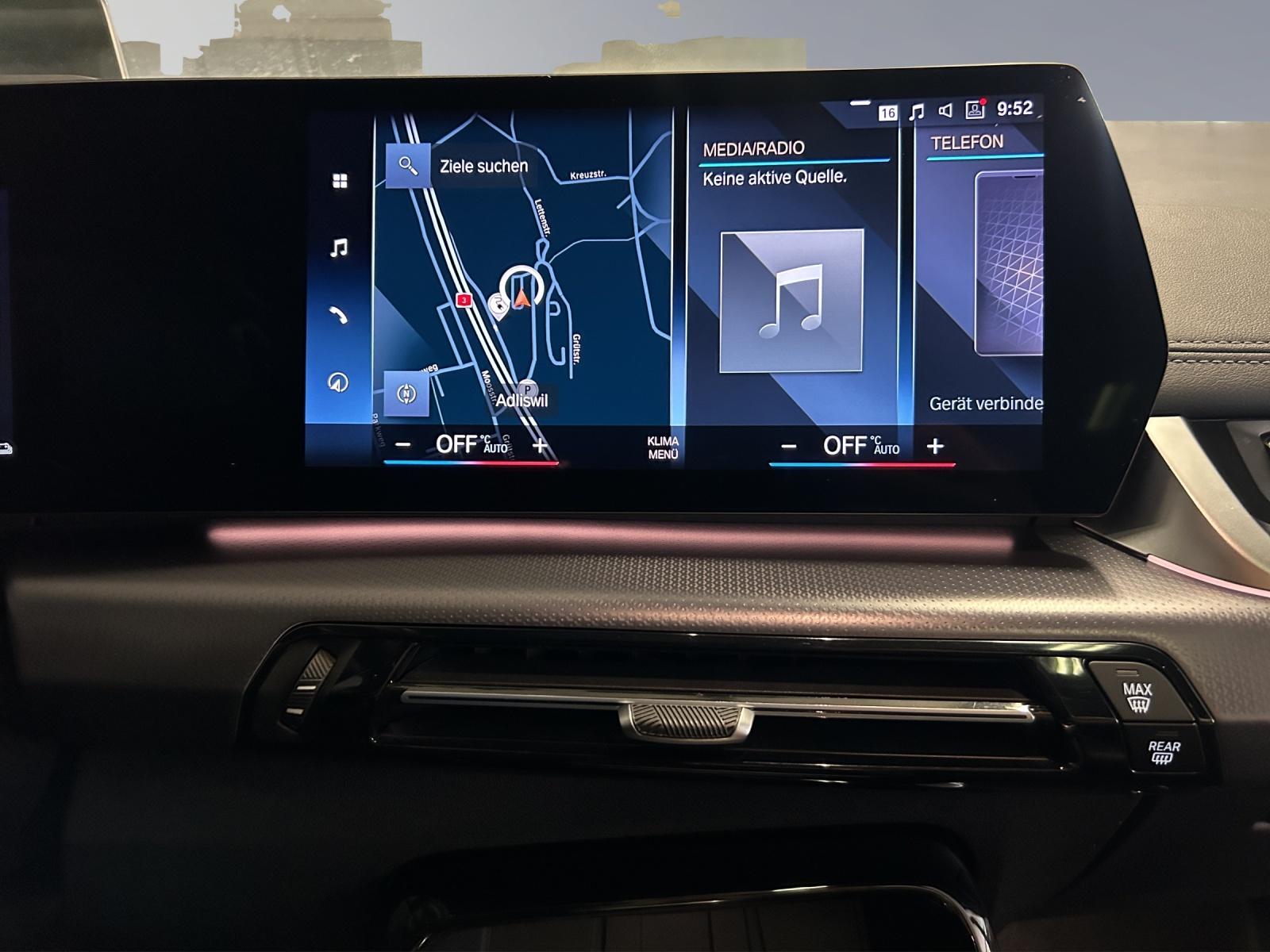 BMW 230e xDrive paddles Active Tourer-image-18