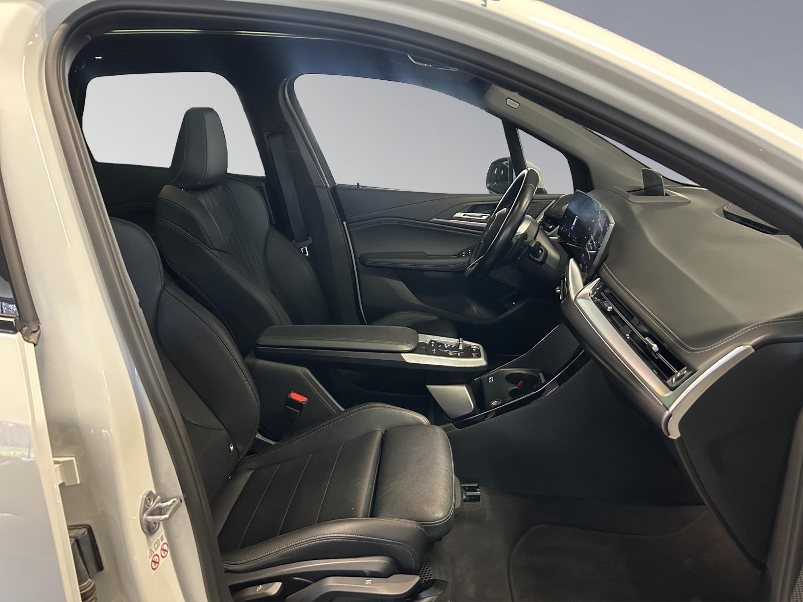 BMW 230e xDrive paddles Active Tourer-image-14