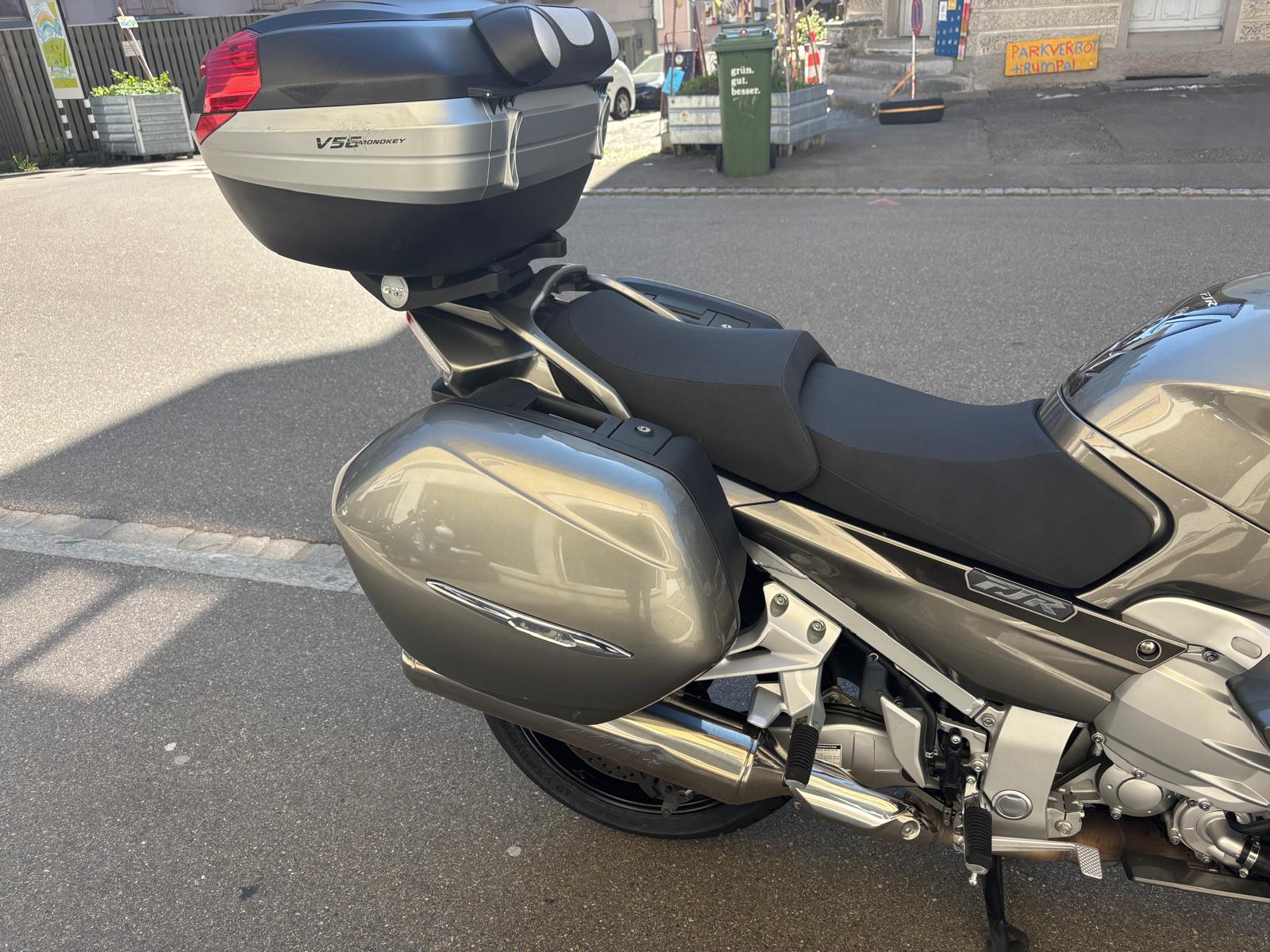 YAMAHA FJR 1300 ABS-image-4