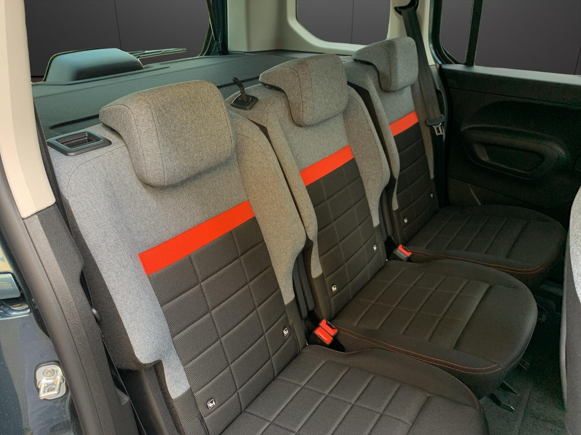 CITROEN Berlingo 1.5 BlueHDi 130 Max XTR-image-12