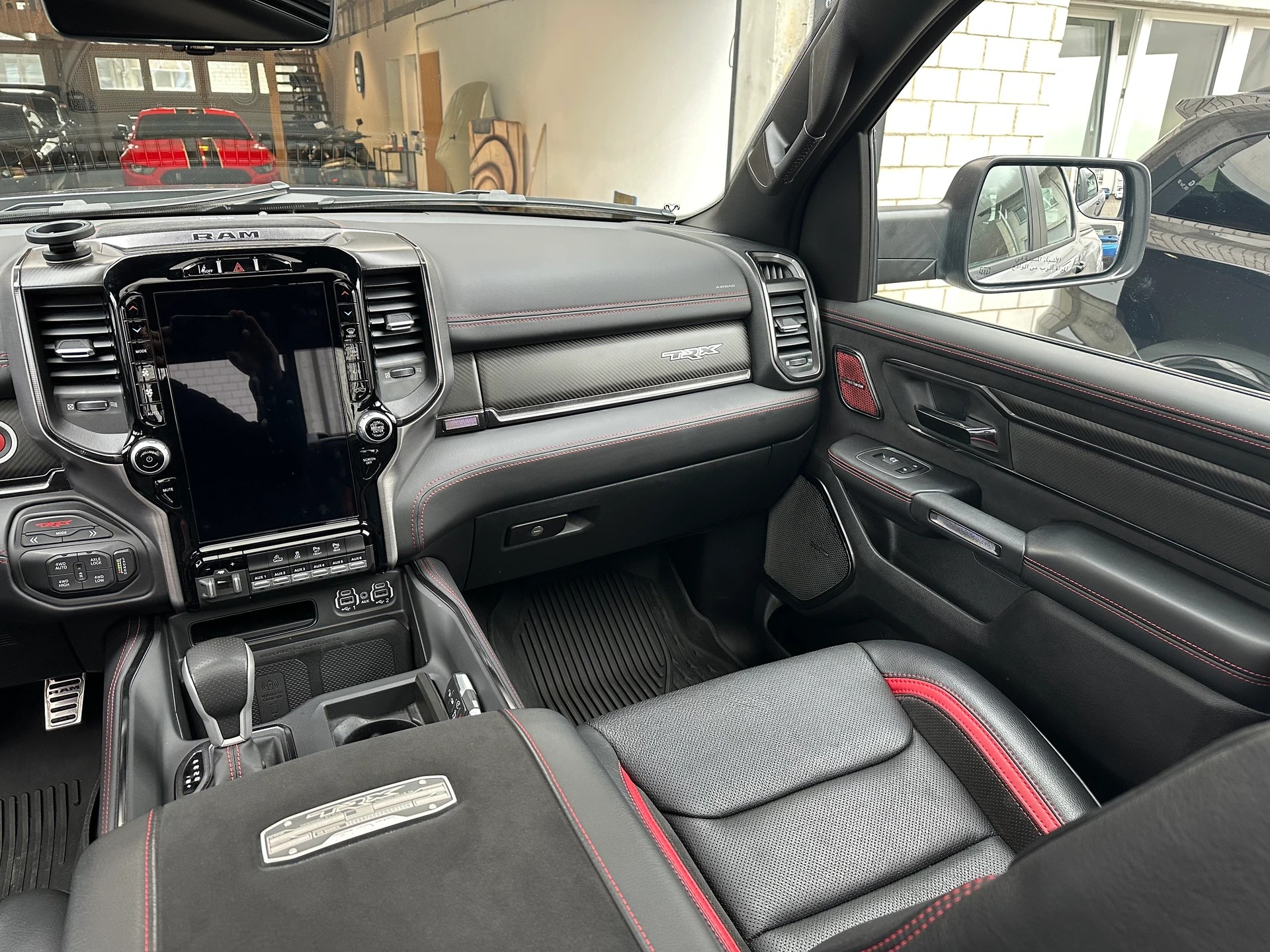 DODGE RAM 1500 TRX LEVEL 2-image-9