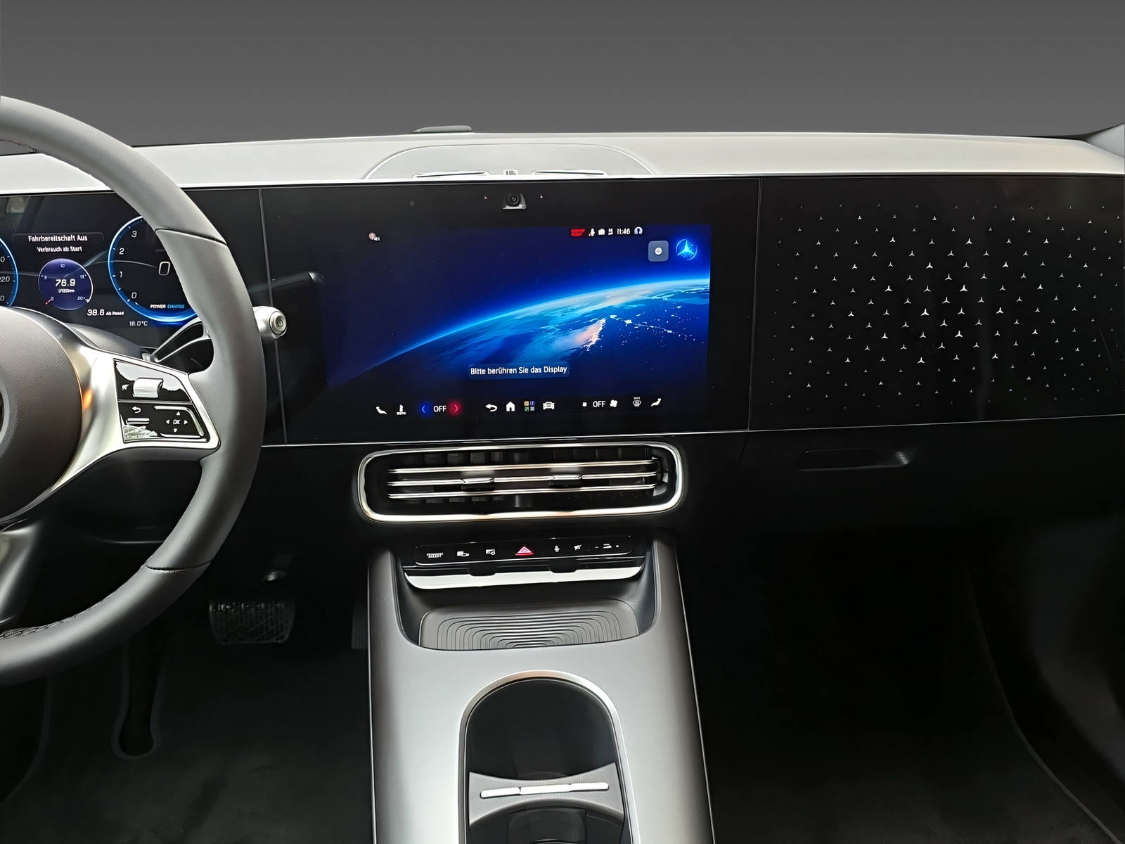 MERCEDES-BENZ CLA 220 4Matic-image-8