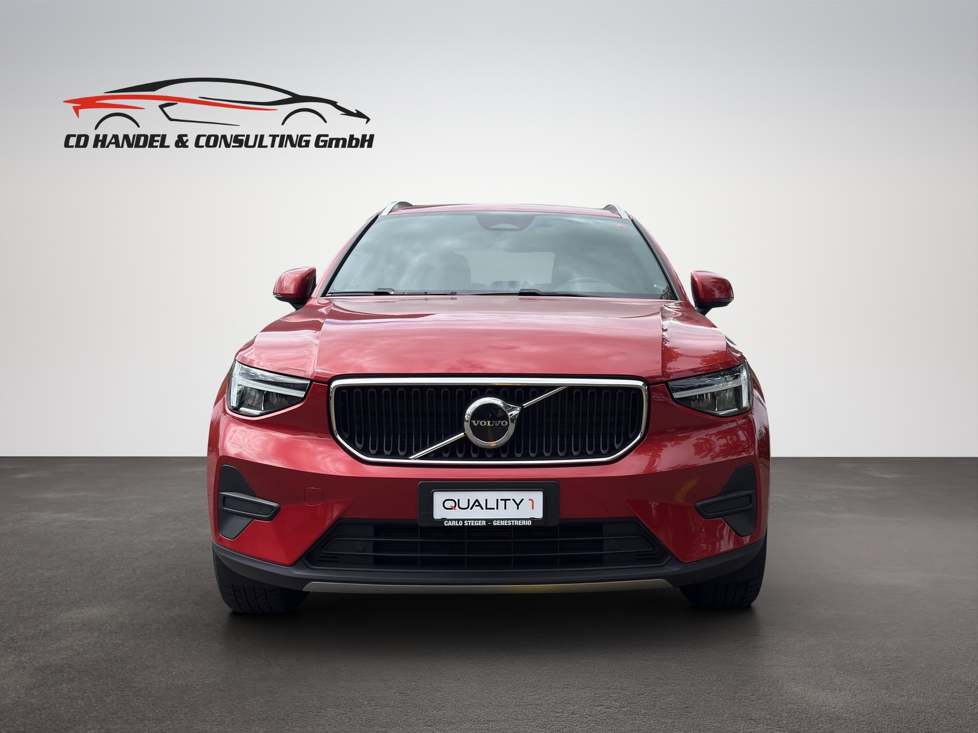 VOLVO XC40 B3 Benzin Mild Hybrid Core DCT-image-1