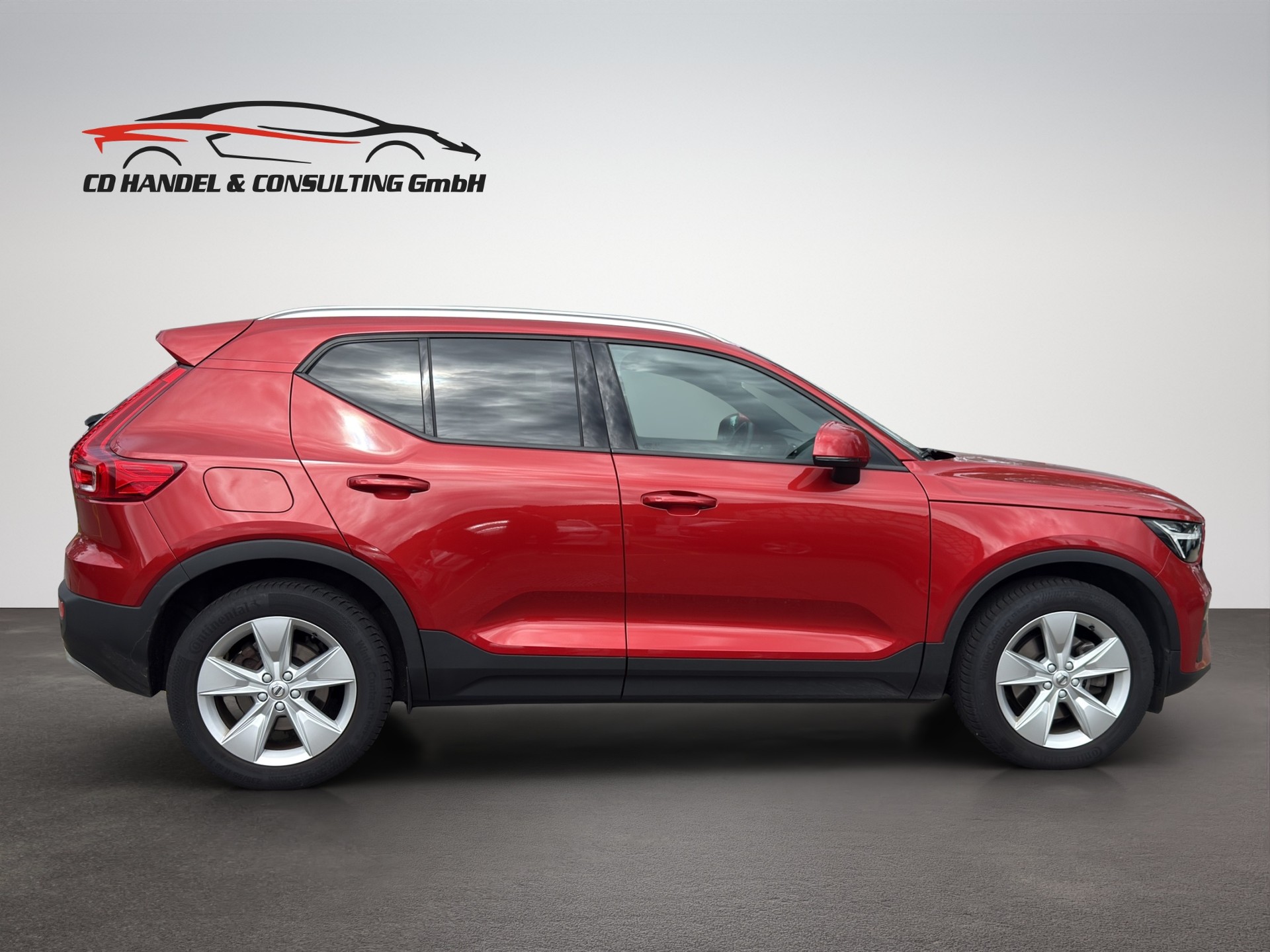 VOLVO XC40 B3 Benzin Mild Hybrid Core DCT-image-5