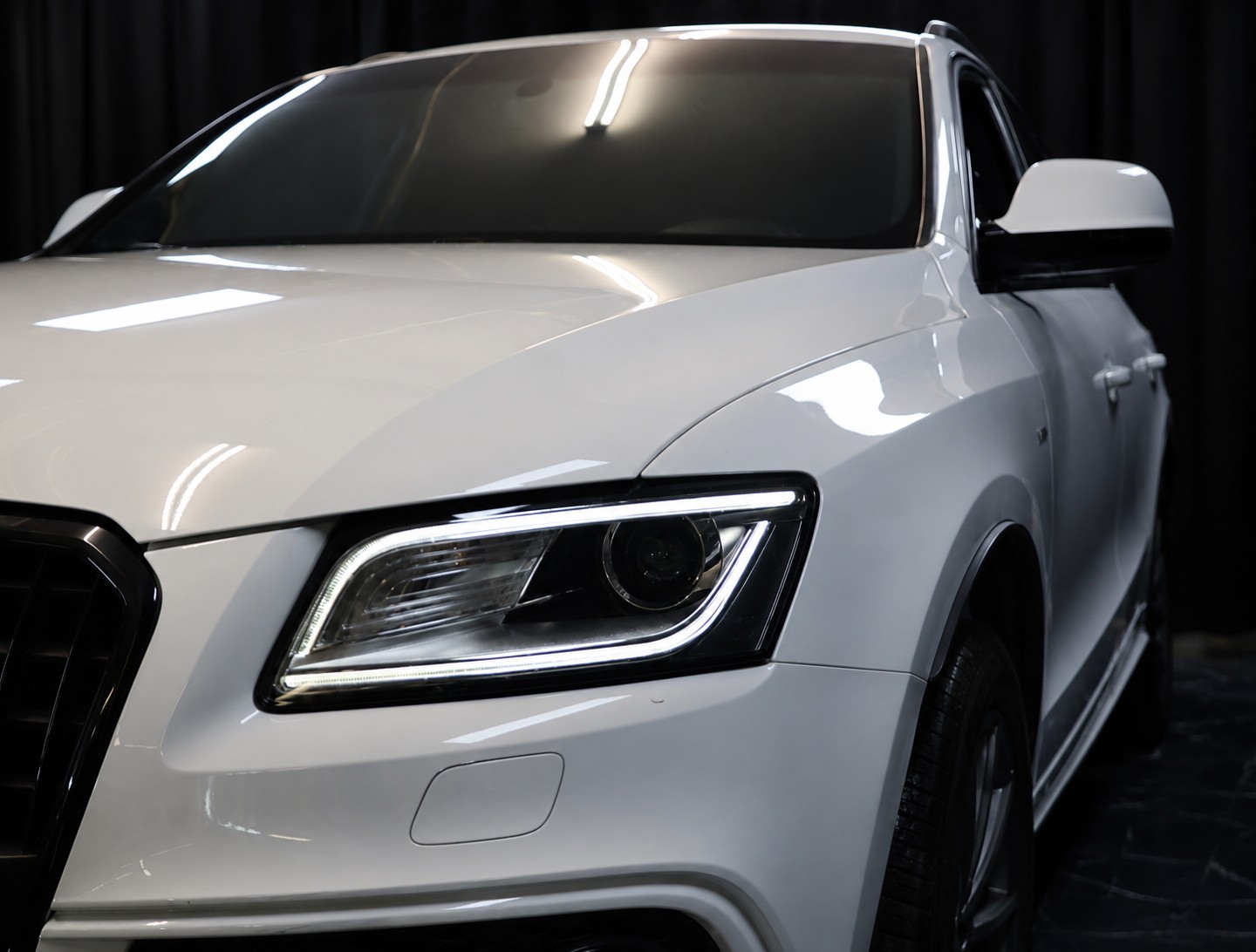 AUDI Q5 2.0 TDI S-tronic-image-15