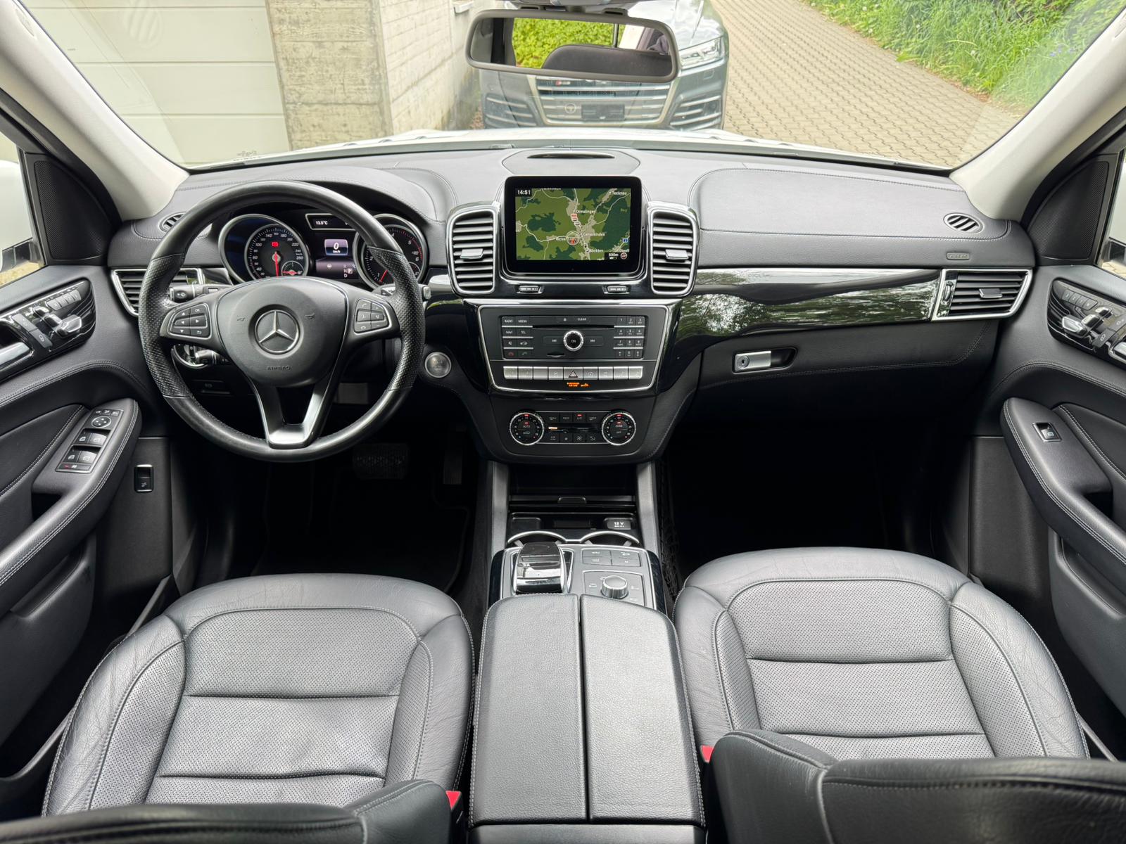 MERCEDES-BENZ GLE 250 d Executive 4Matic 9G-Tronic-image-19