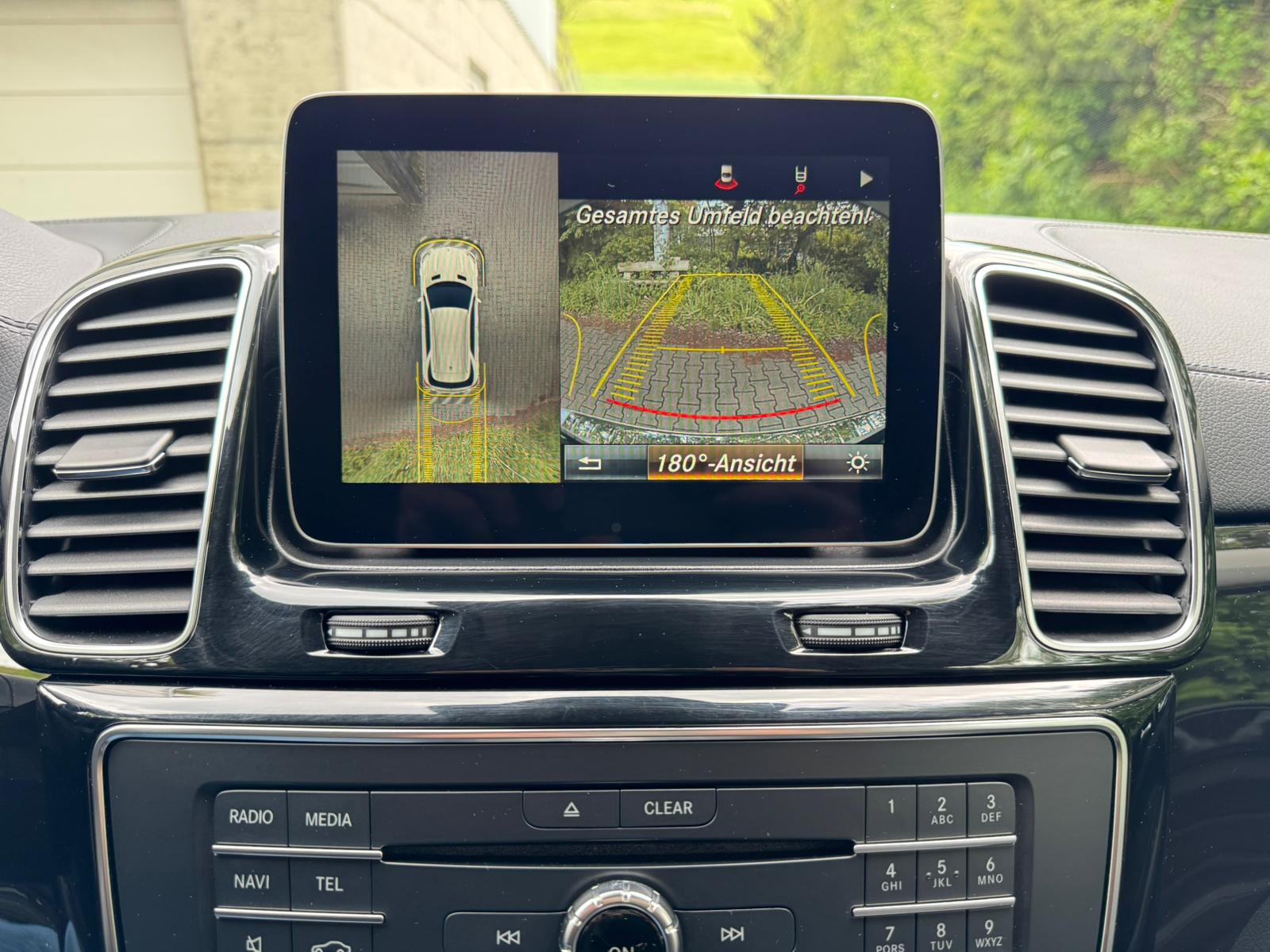MERCEDES-BENZ GLE 250 d Executive 4Matic 9G-Tronic-image-21