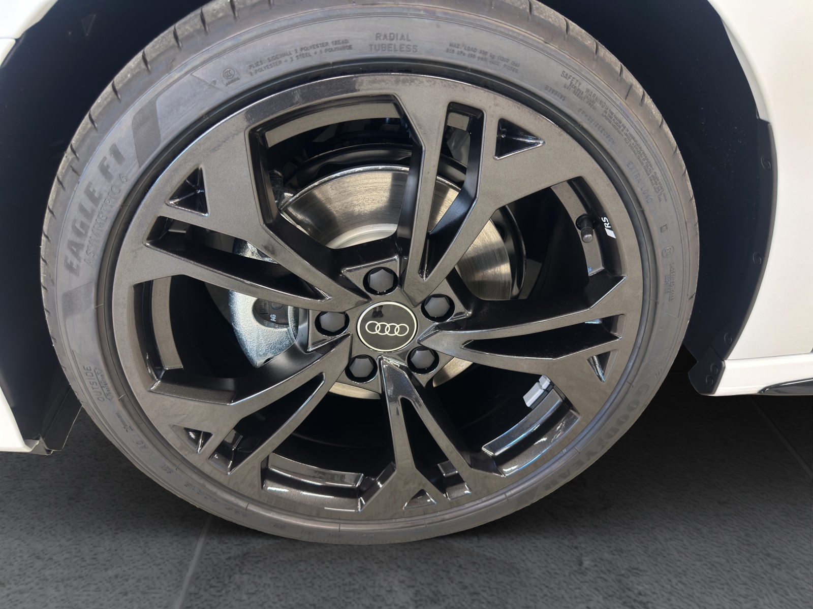 AUDI A3 Sportback TFSI 110 kW S tronic-image-8