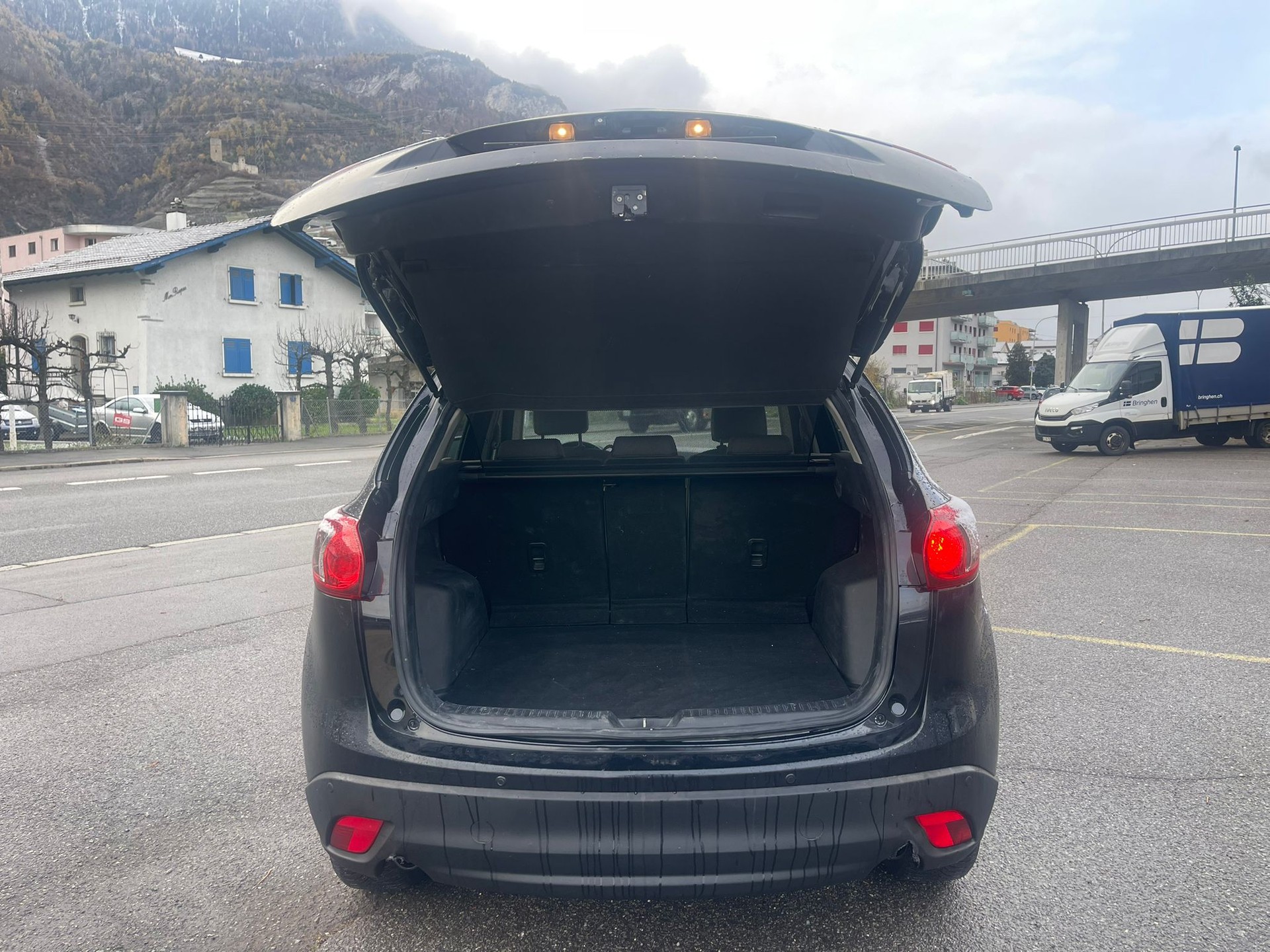 MAZDA CX-5 2.2 D HP Revolution AWD Automatic-image-5