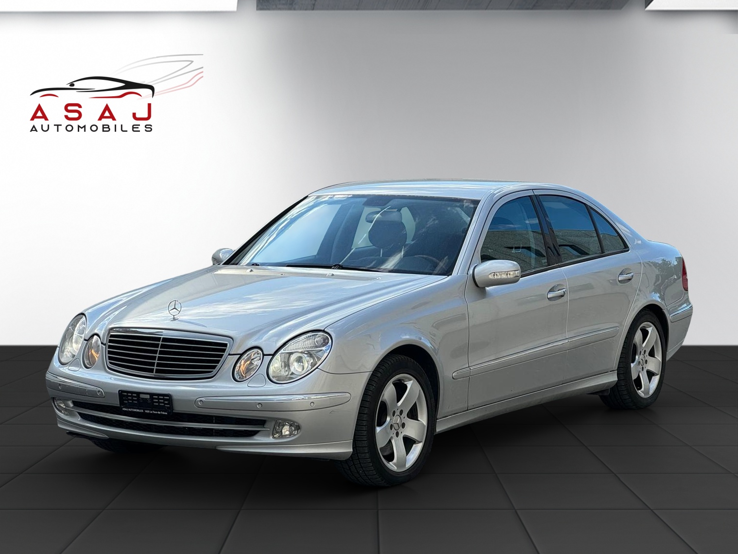 MERCEDES-BENZ E 500 Avantgarde 4Matic Automatic-image-2
