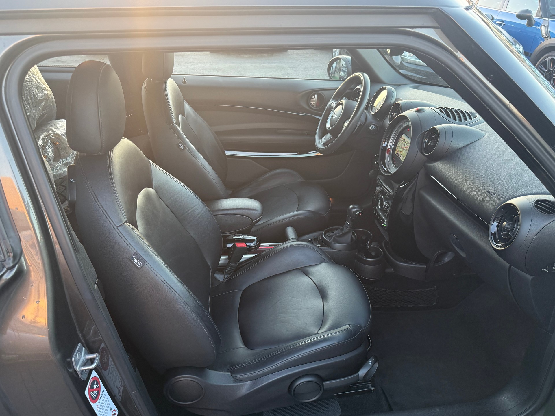 MINI Paceman Cooper S ALL4 Steptronic / Frisch ab MFK / 1 Jahr Garantie / harman/kardon / Navi / Leder / Xenon-image-8