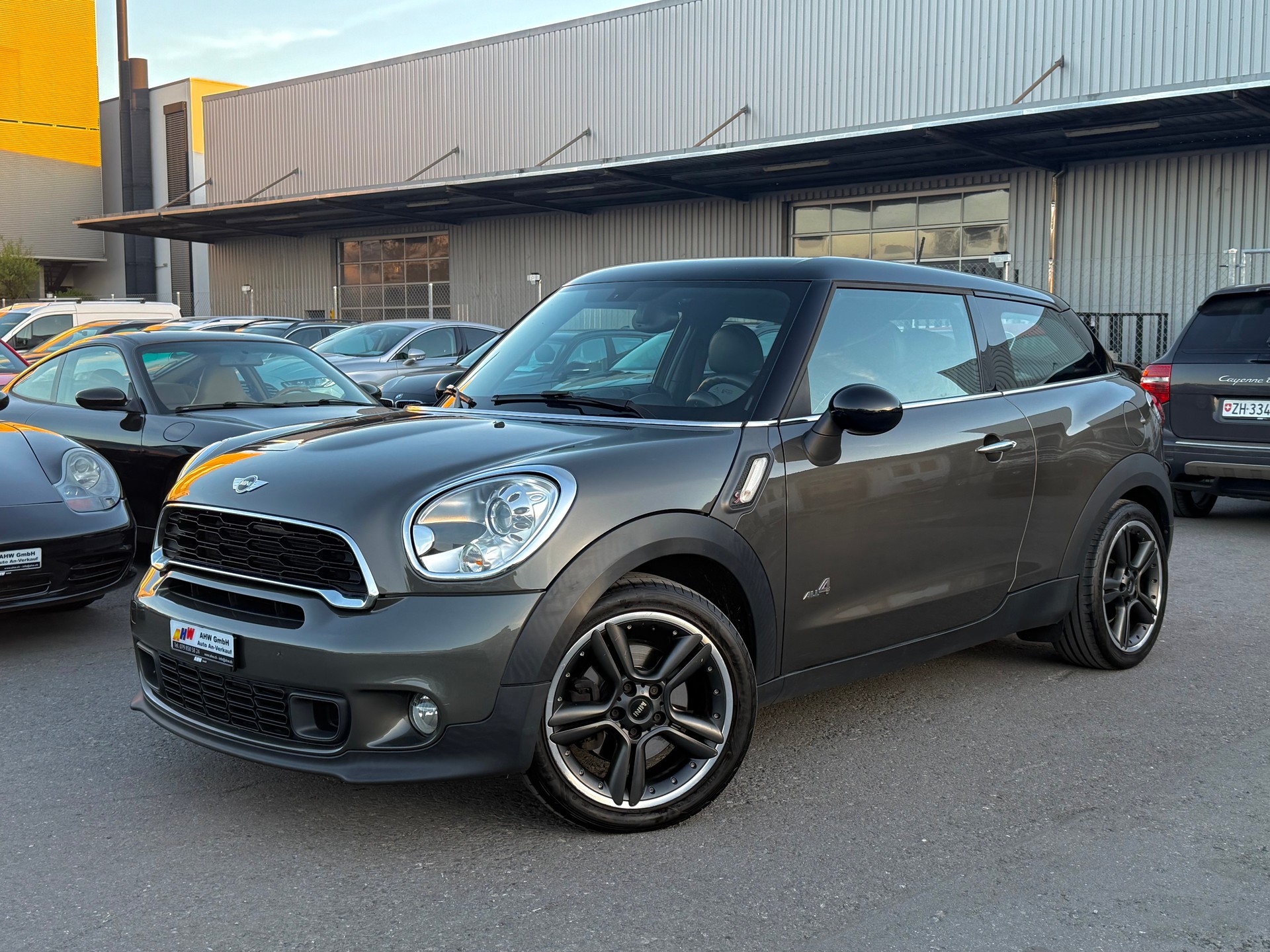 MINI Paceman Cooper S ALL4 Steptronic / Frisch ab MFK / 1 Jahr Garantie / harman/kardon / Navi / Leder / Xenon