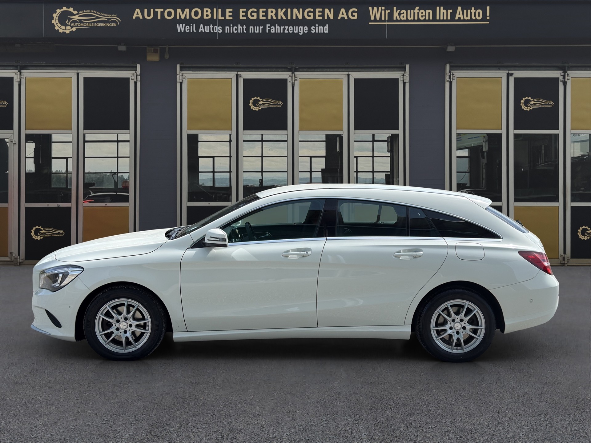 MERCEDES-BENZ CLA Shooting Br 200 d Swiss Star Edition 4M-image-7