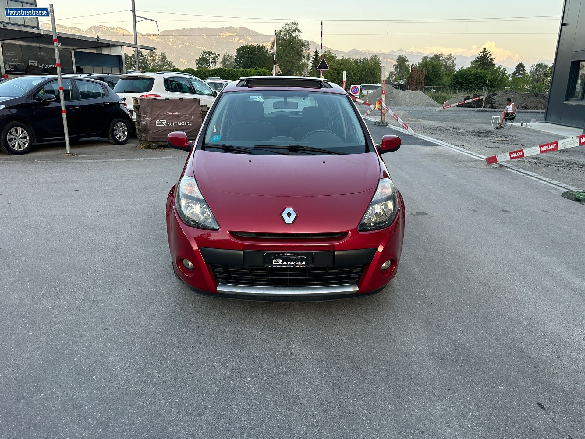RENAULT Clio 1.2 16V Turbo Rip Curl-image-4
