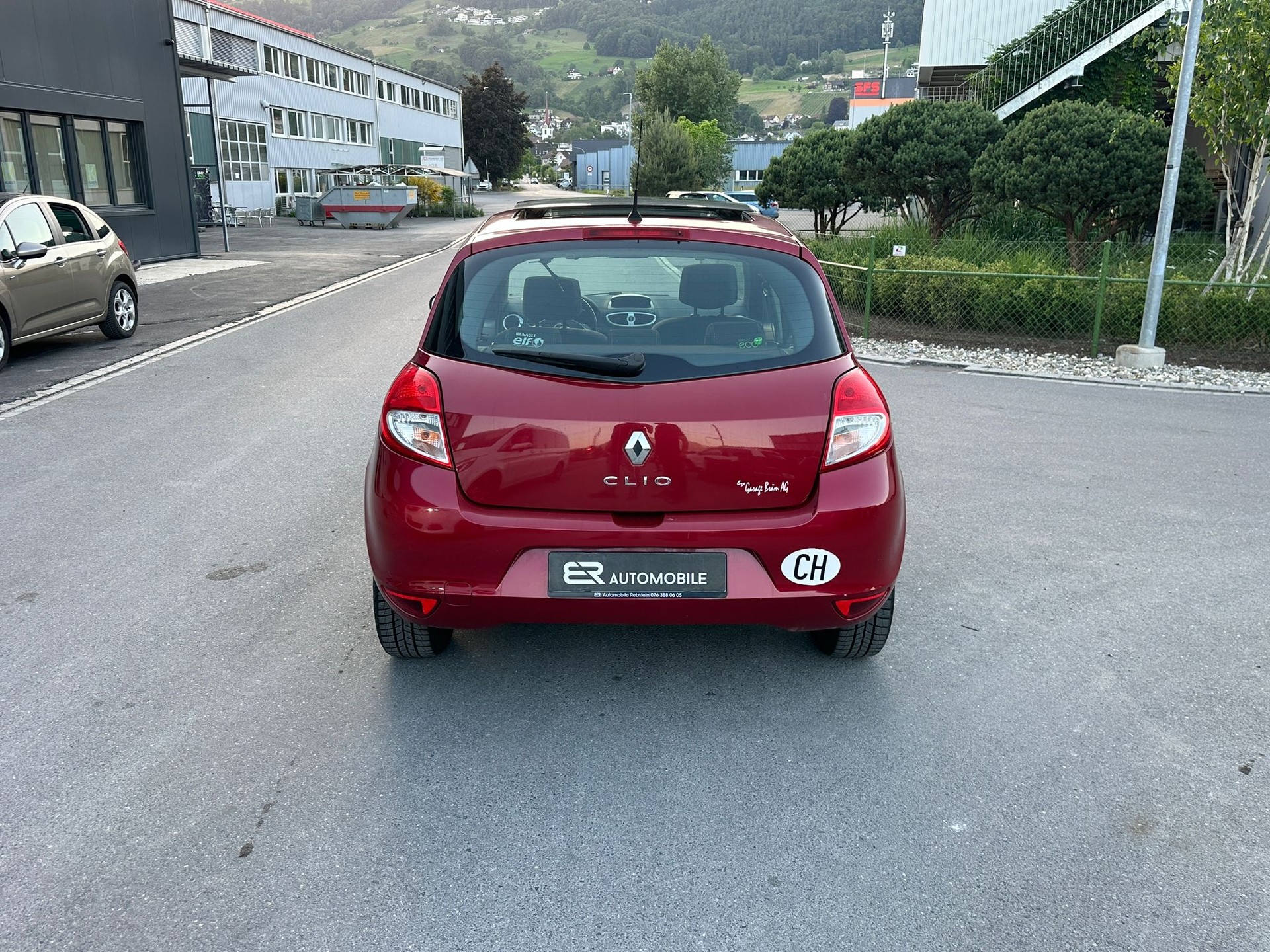 RENAULT Clio 1.2 16V Turbo Rip Curl-image-5