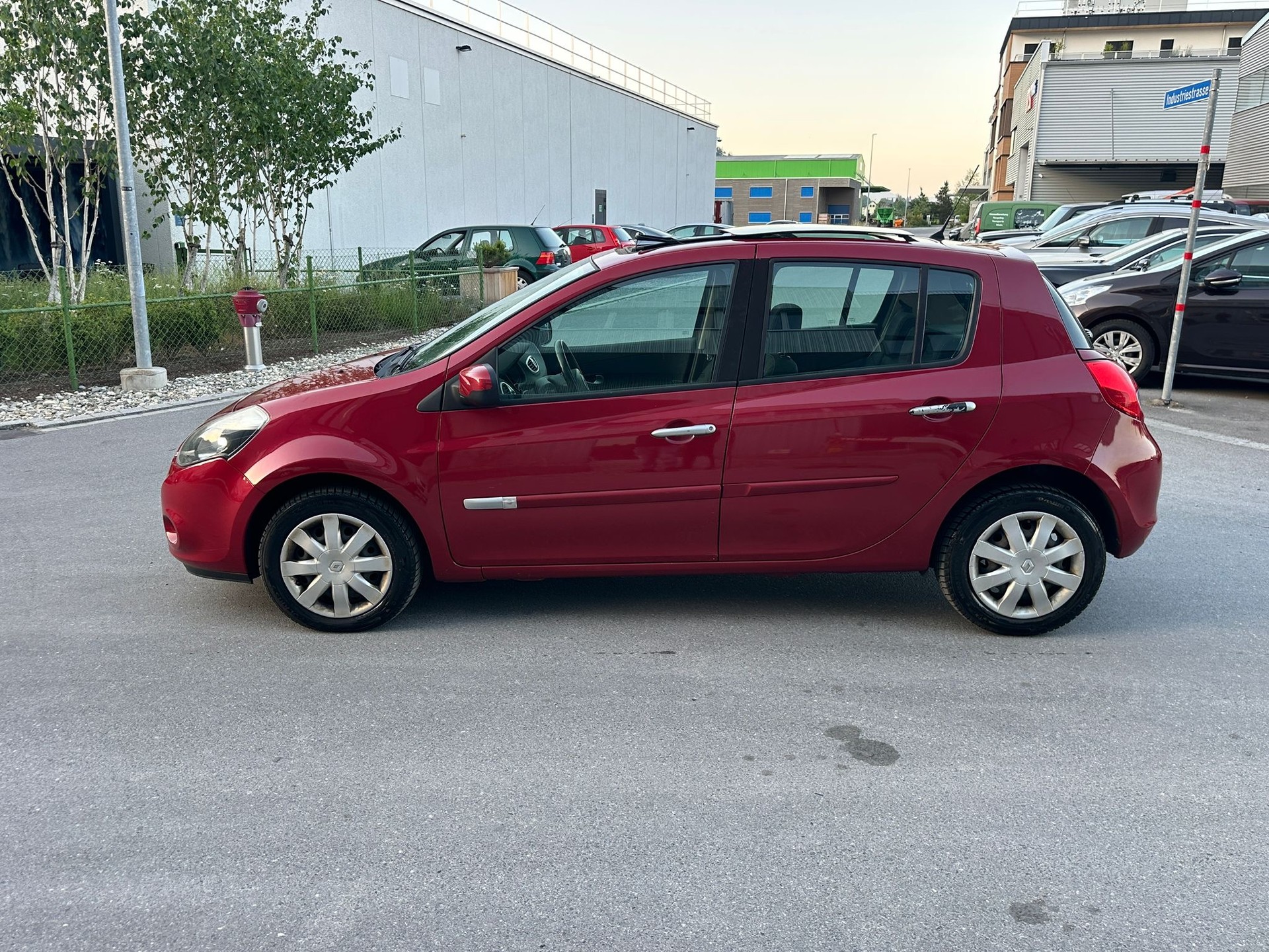 RENAULT Clio 1.2 16V Turbo Rip Curl-image-7
