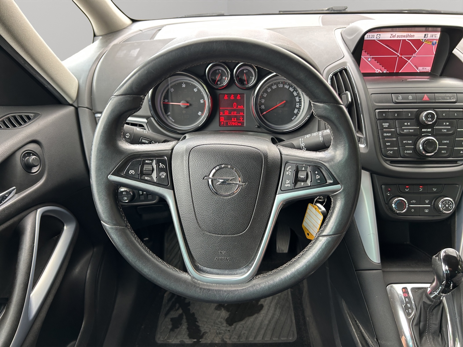 OPEL Zafira Tourer 2.0 CDTi Cosmo Automatic-image-14