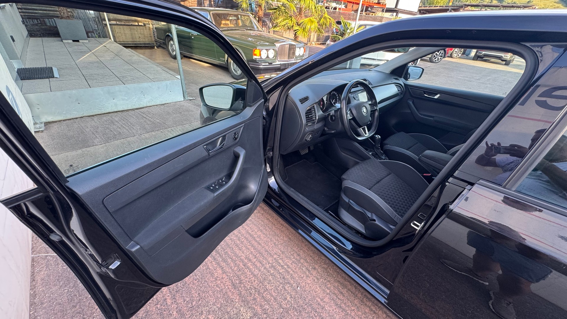 SKODA Fabia 1.2 TSI Style DSG-image-16